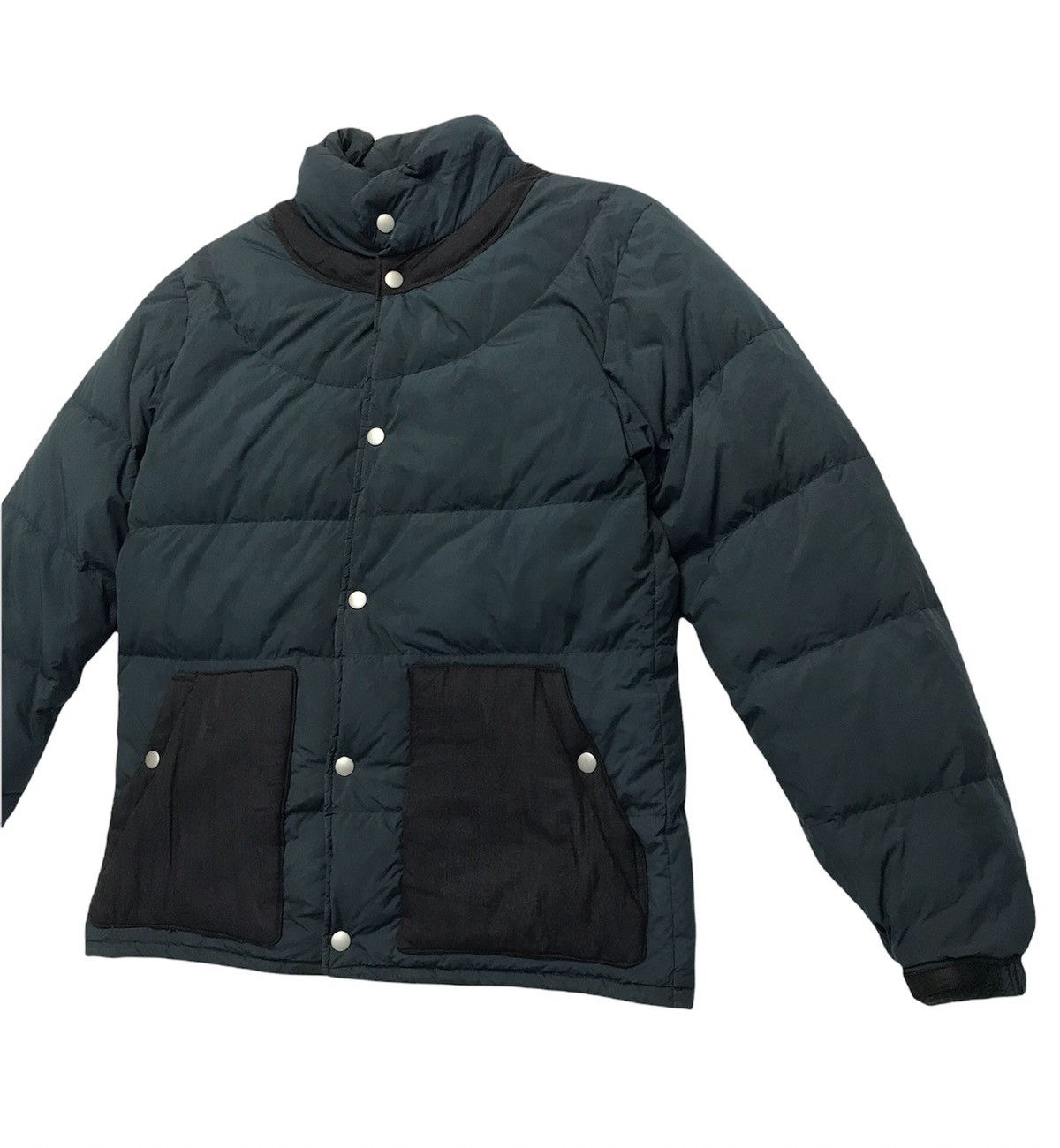 Jun Takahashi × Undercover × Uniqlo undercover X uniqlo Puffer jacket Size US M / EU 48-50 / 2 - 2 Thumbnail