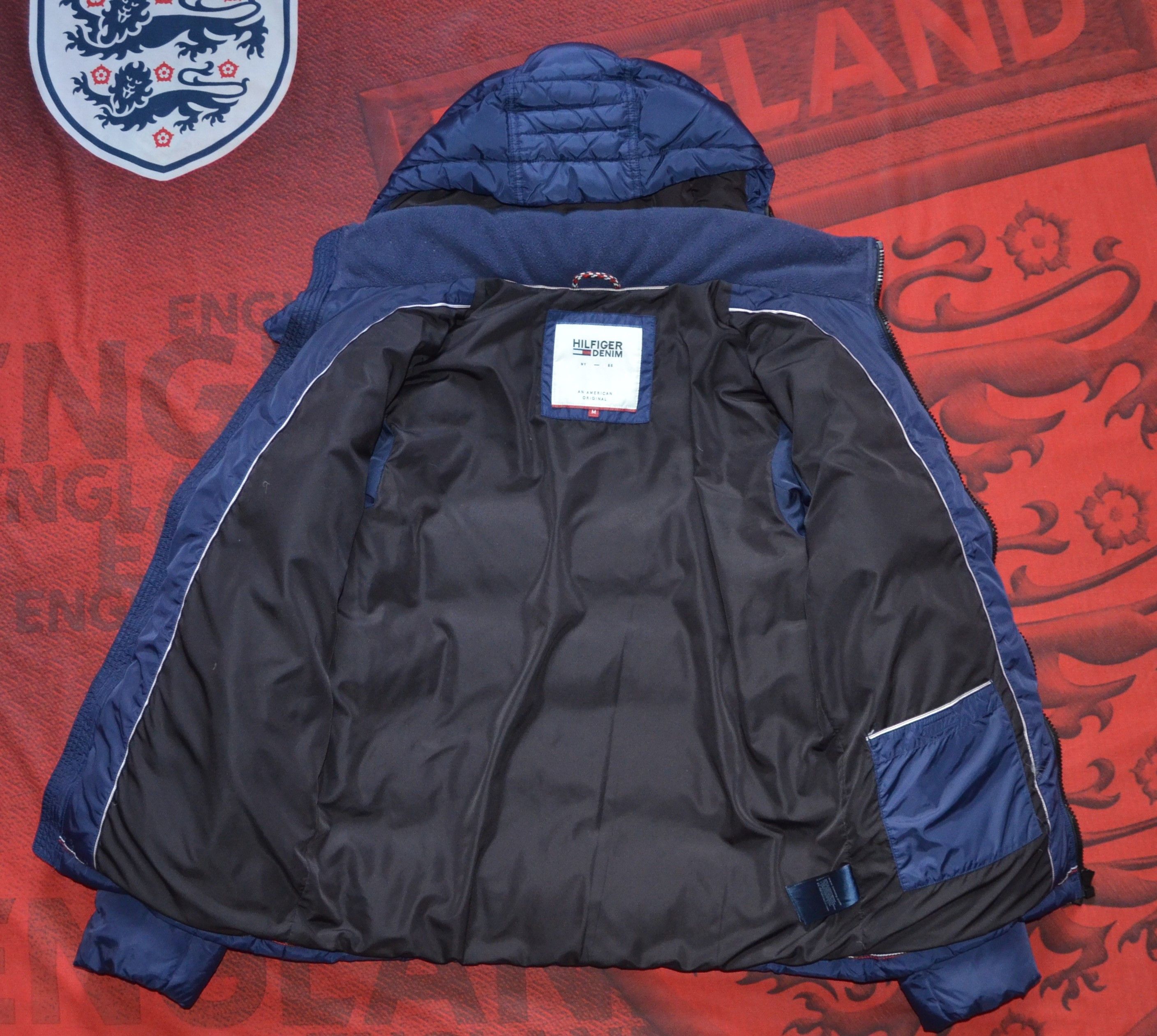Tommy Hilfiger Tommy Hilfiger Hooded Puffer Down Jacket M Luxury Fashion Size US M / EU 48-50 / 2 - 9 Thumbnail