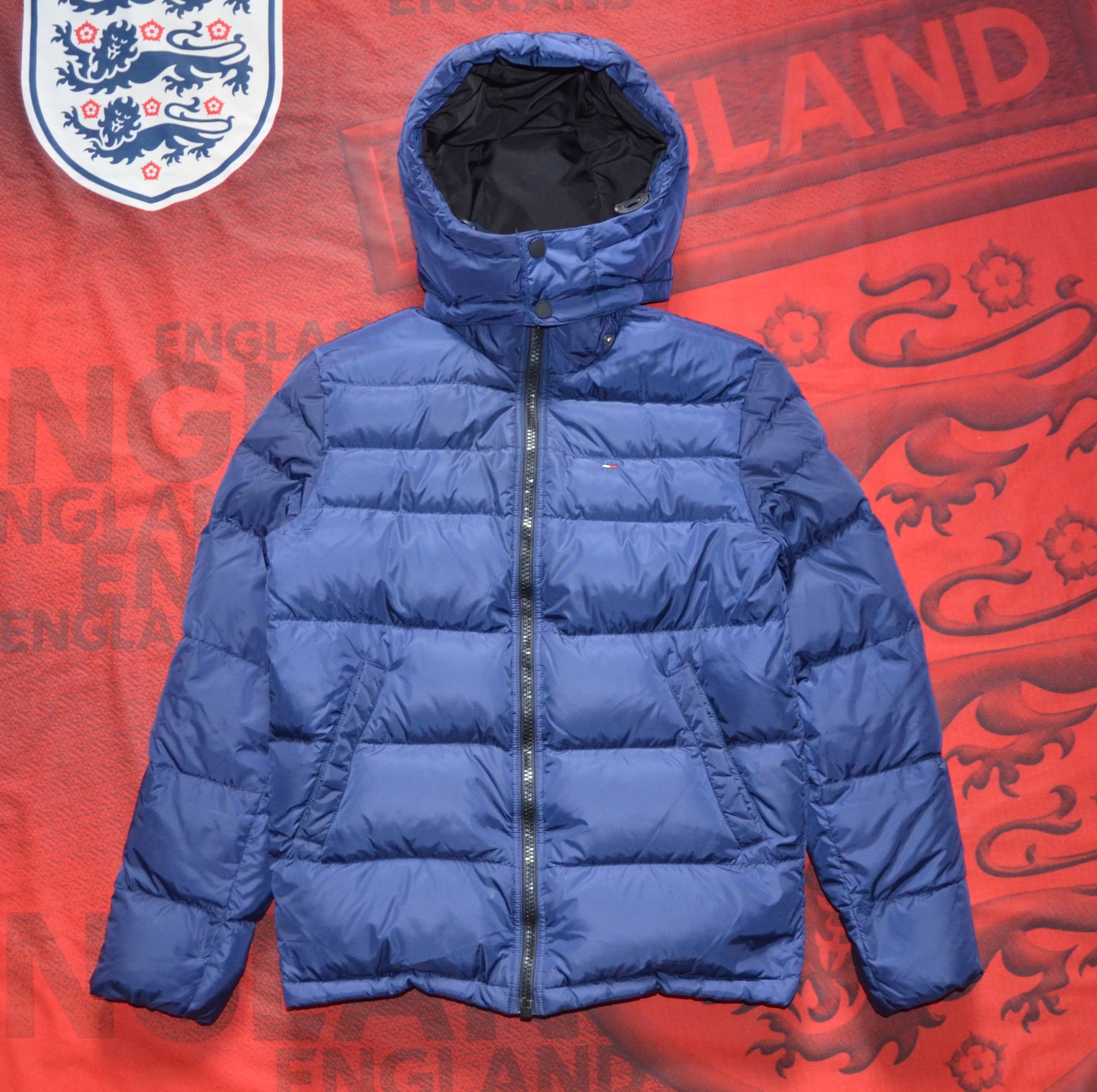 Tommy Hilfiger Tommy Hilfiger Hooded Puffer Down Jacket M Luxury Fashion Size US M / EU 48-50 / 2 - 21 Thumbnail
