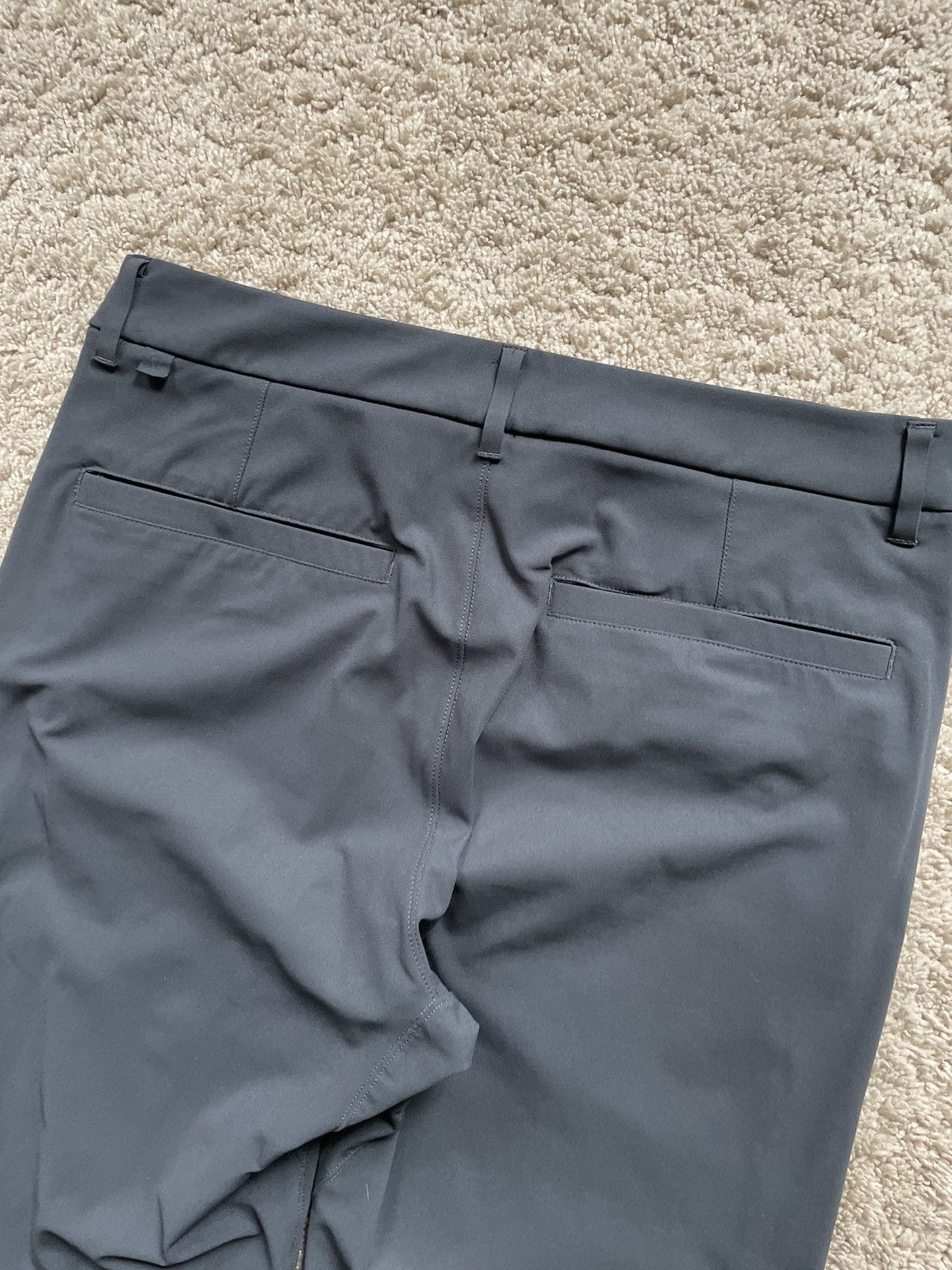 Lululemon Lululemon Commission Slim Pants Grey 32 Size US 32 / EU 48 - 6 Thumbnail