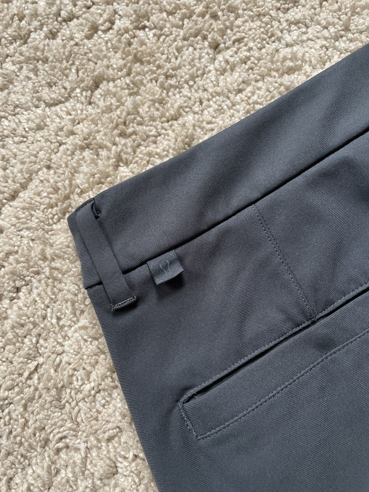 Lululemon Lululemon Commission Slim Pants Grey 32 Size US 32 / EU 48 - 7 Thumbnail