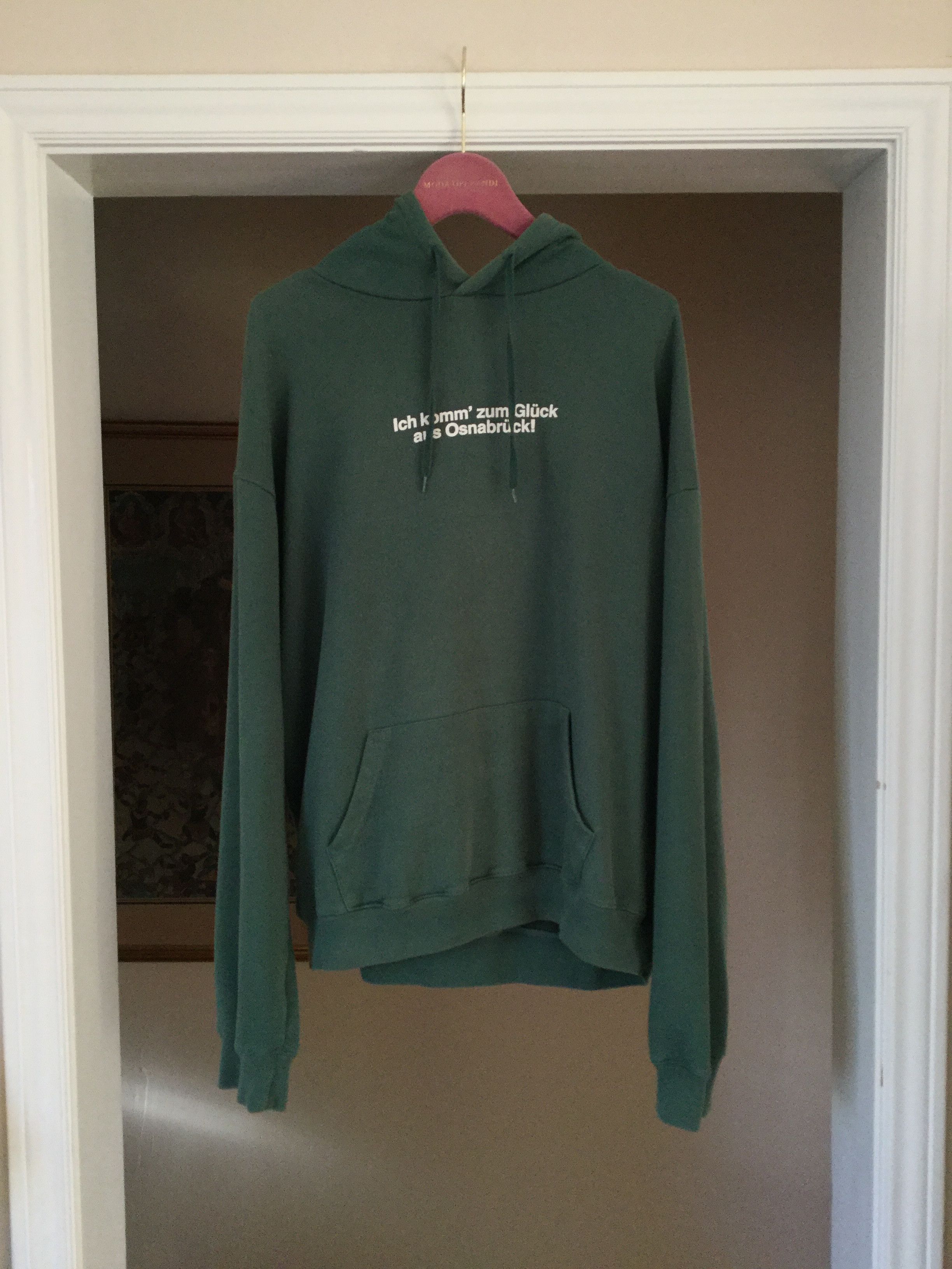 Vetements clearance tourist hoodie