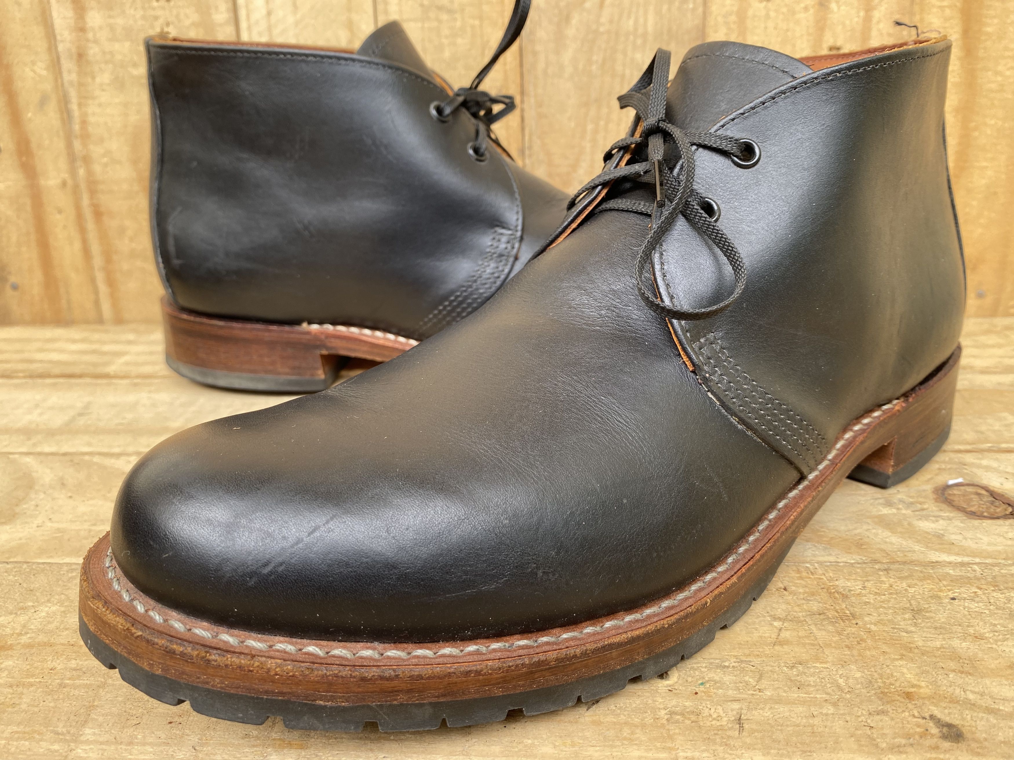 Red Wing Red Wing 9024 Beckman Chukka Black Leather Shoes Boots