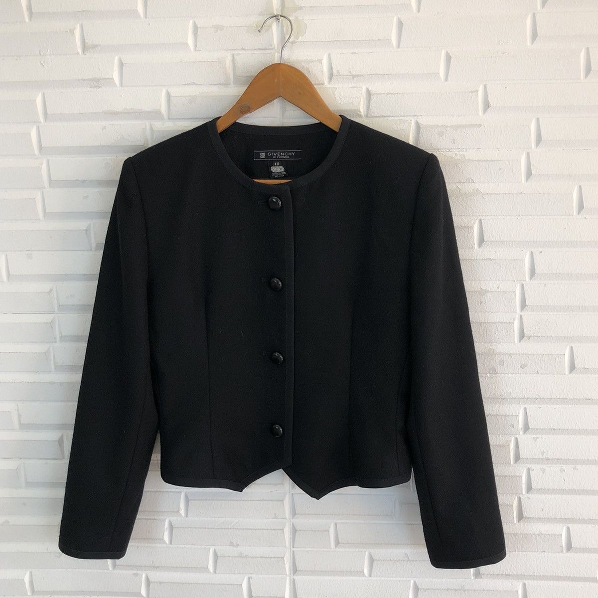 Designer × Givenchy GIVENCHY HI FORMAL CROPPED JACKET Size US S / EU 44-46 / 1 - 1 Thumbnail