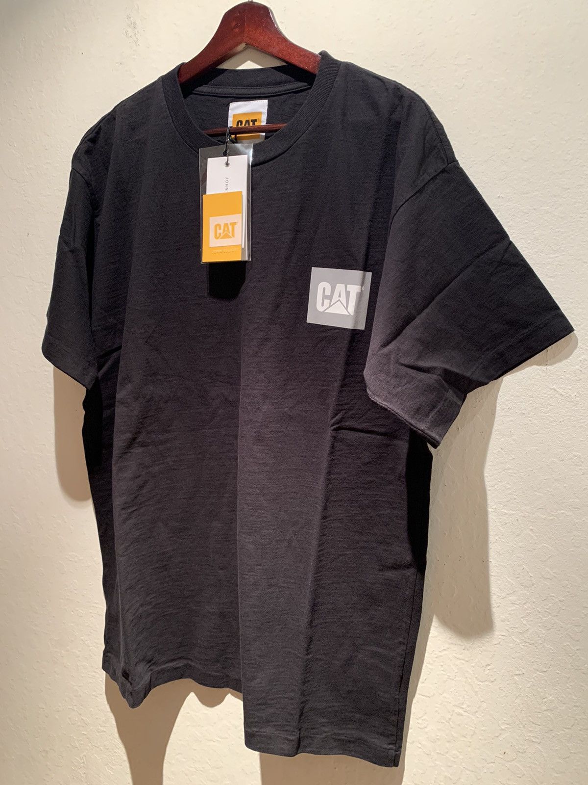 John Elliott *RARE* New John Elliott x CAT Logo T-Shirt - Medium Size US M / EU 48-50 / 2 - 1 Thumbnail