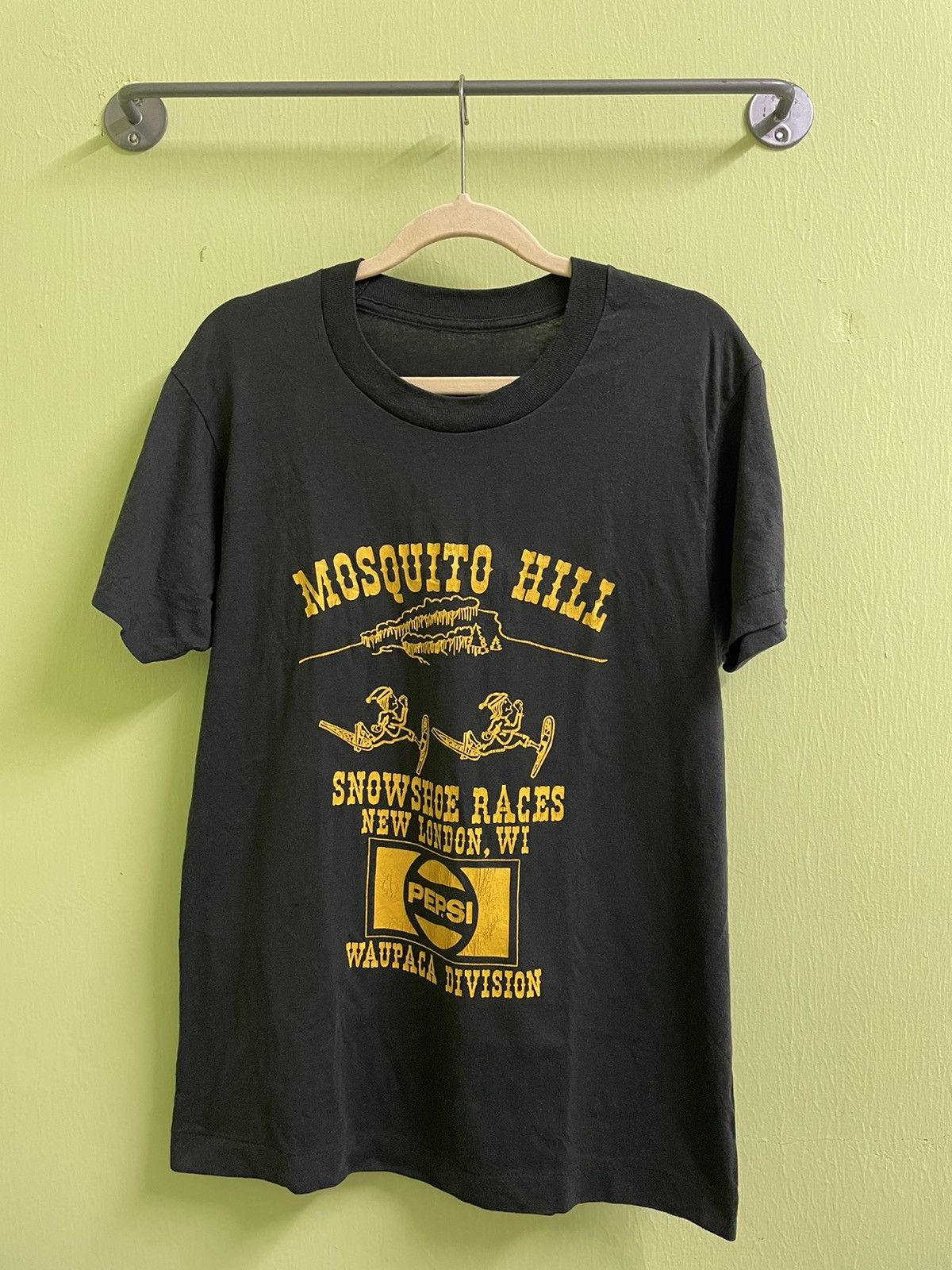 Pepsi × Vintage Vintage PEPSI Mosquito Hill Snowshoe Races London Size US S / EU 44-46 / 1 - 1 Thumbnail