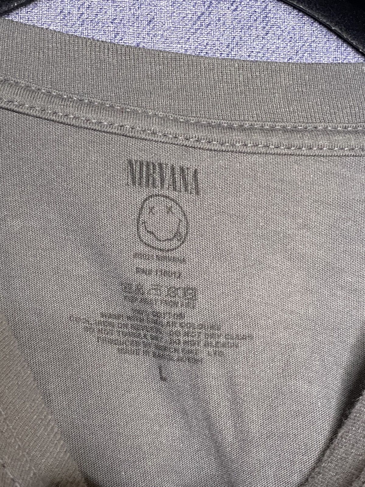 Nirvana Nirvana smile t shirt L Size US L / EU 52-54 / 3 - 2 Thumbnail
