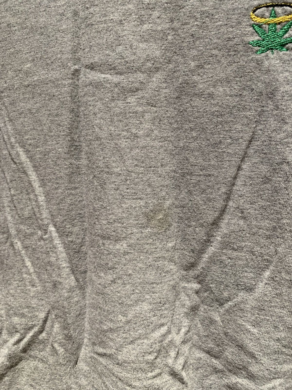 Vintage *RARE* Halo Cannabis Leaf Embroidered Tank Top - Medium Size US M / EU 48-50 / 2 - 5 Thumbnail