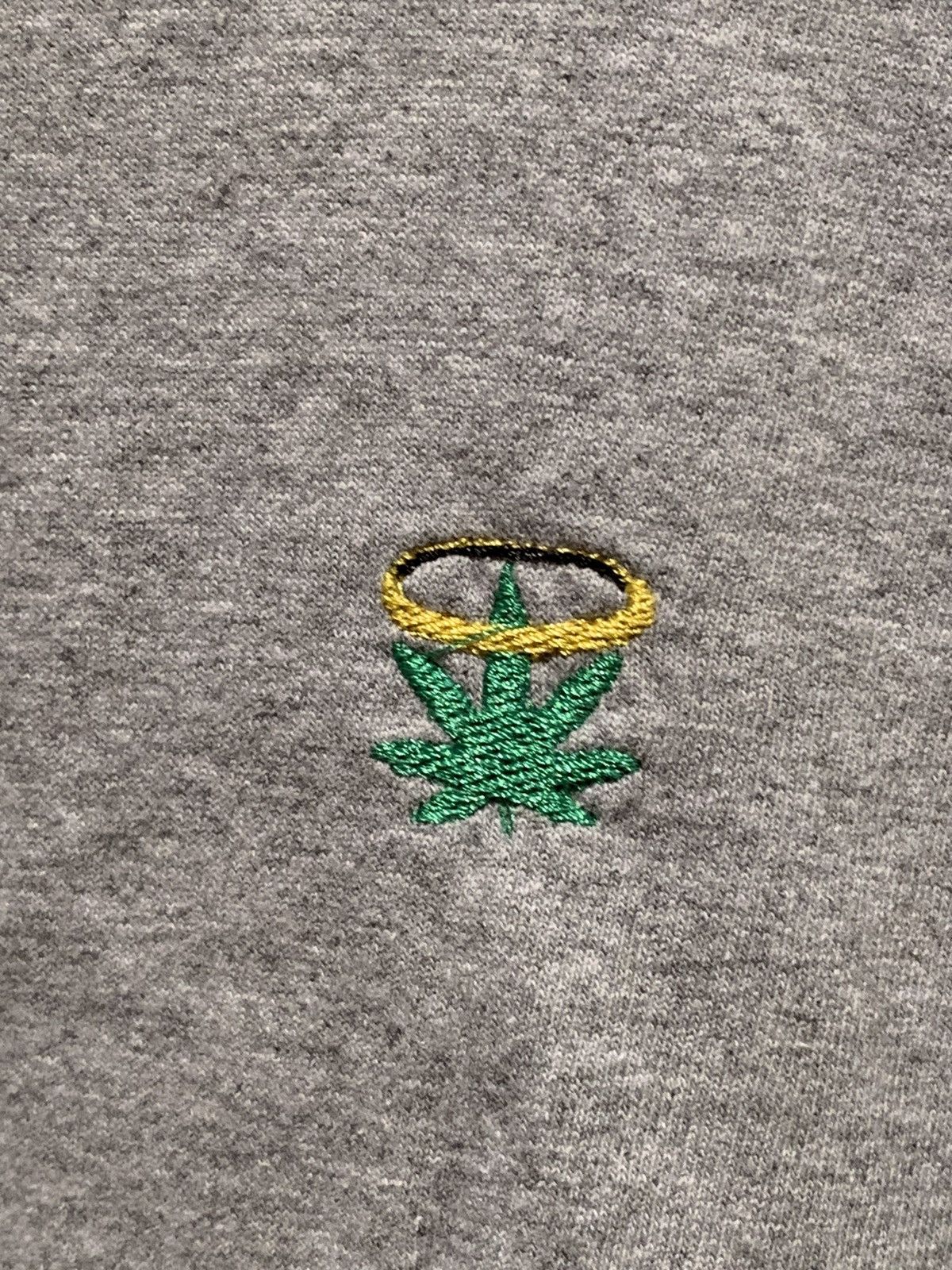 Vintage *RARE* Halo Cannabis Leaf Embroidered Tank Top - Medium Size US M / EU 48-50 / 2 - 3 Thumbnail