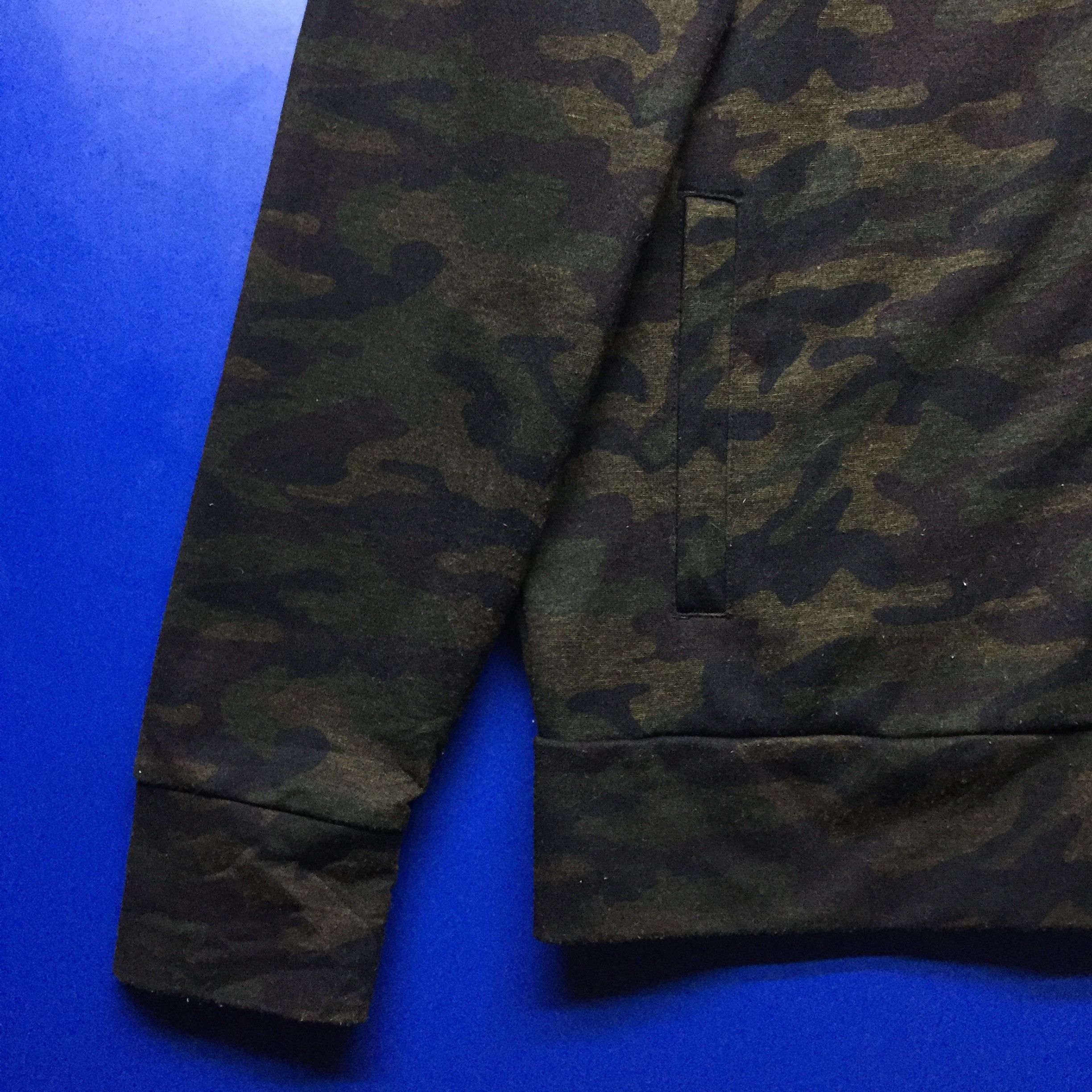 Banana Republic Vintage Banana Republic Camo Military Style Jacket Size S Size US M / EU 48-50 / 2 - 5 Thumbnail