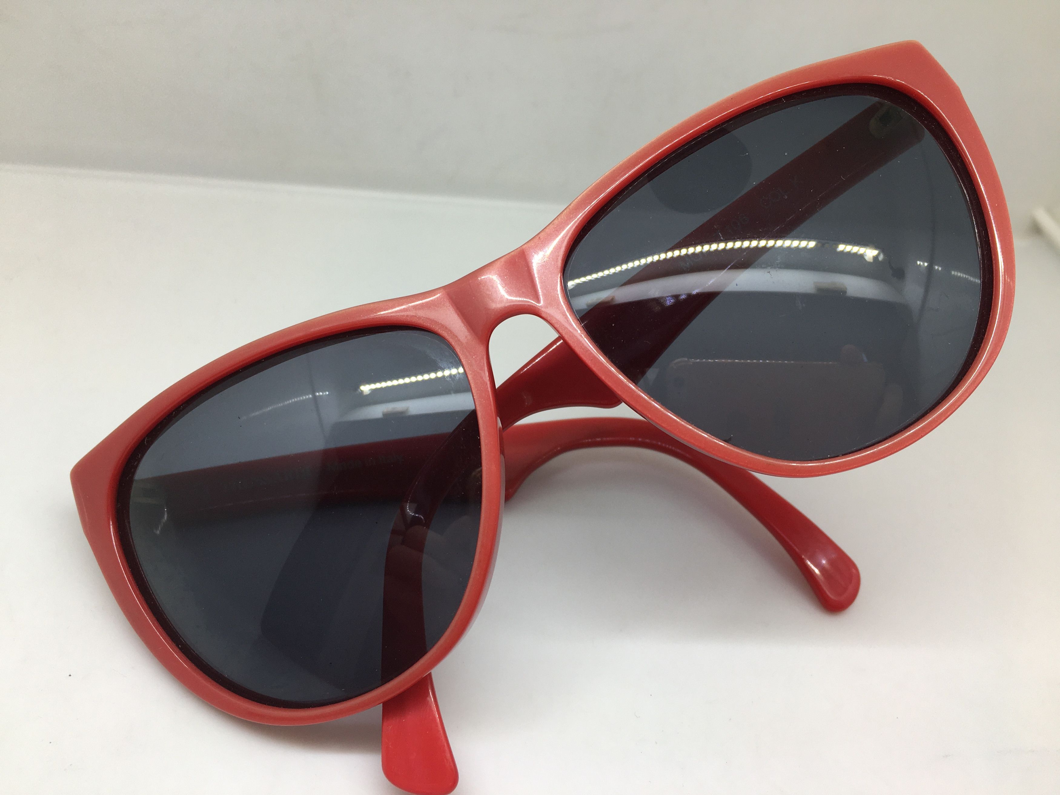 Vintage Trussardi Mod T106 Red Sunglasses Made in Italy