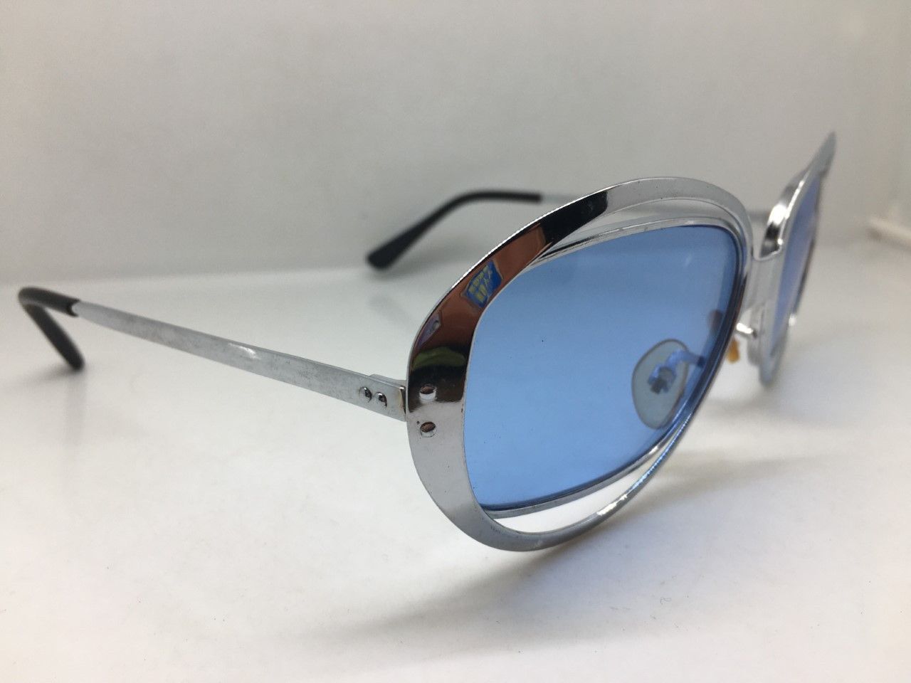 Vintage '66 MOD SPACE AGE OP ART ITALIA FENG SHUI SUNGLASSES Size ONE SIZE - 4 Thumbnail