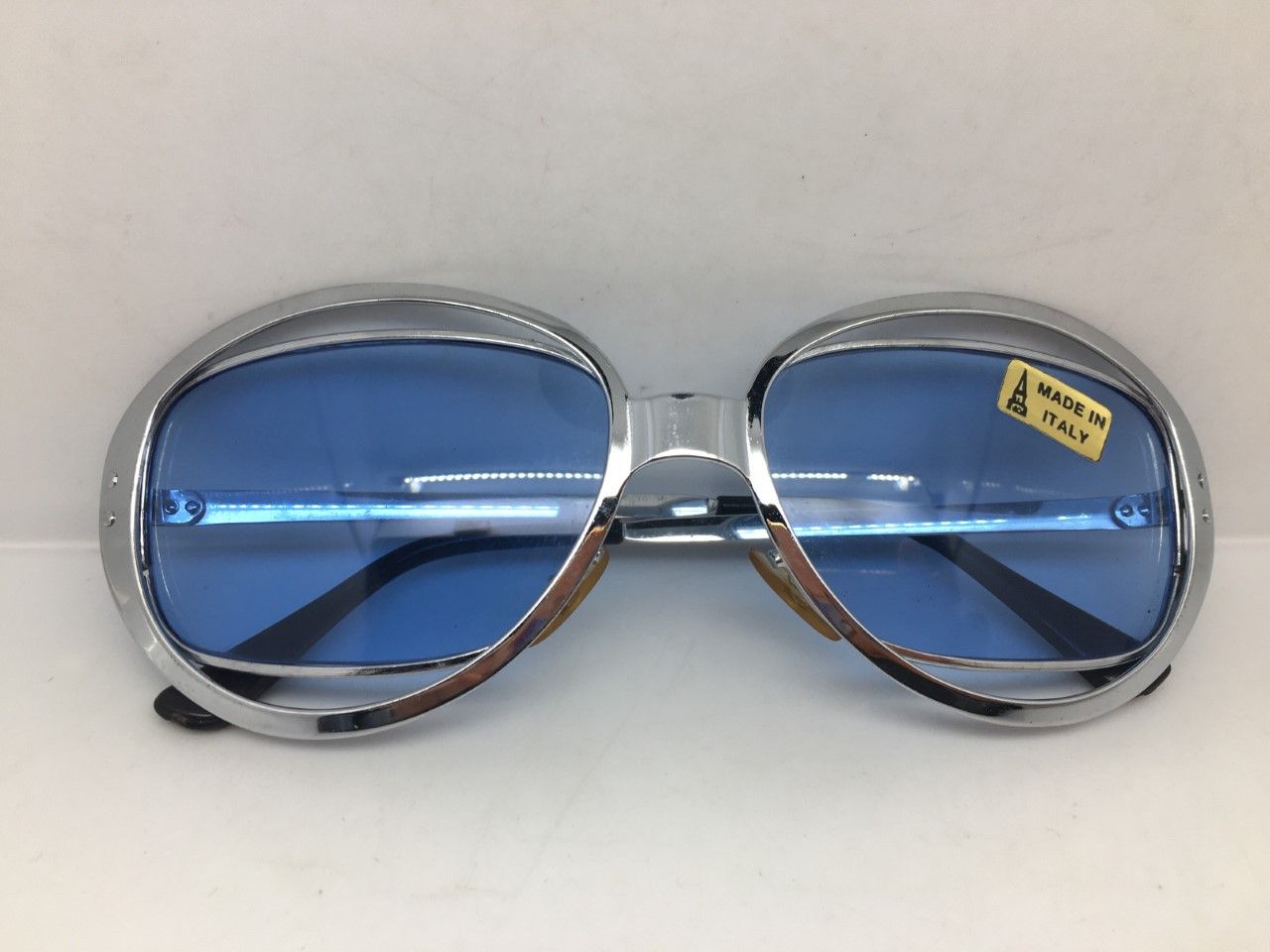 Vintage '66 MOD SPACE AGE OP ART ITALIA FENG SHUI SUNGLASSES Size ONE SIZE - 3 Thumbnail