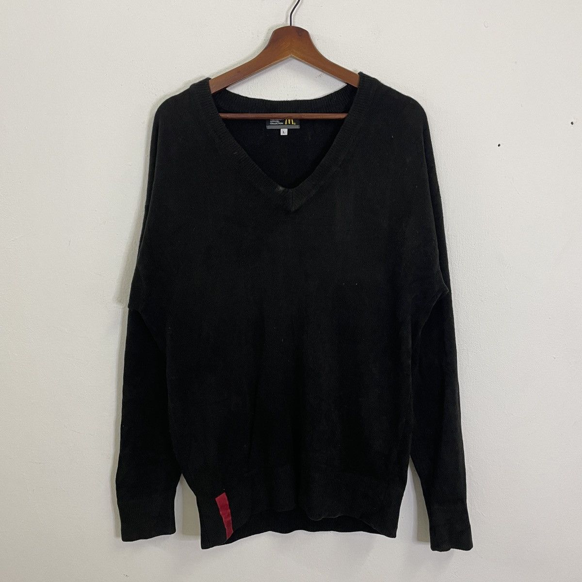 Aran Isles Knitwear Vtg Mcdonald’s Apparel Collection V-neck Knitwear Sweatshirt Size US M / EU 48-50 / 2 - 1 Thumbnail