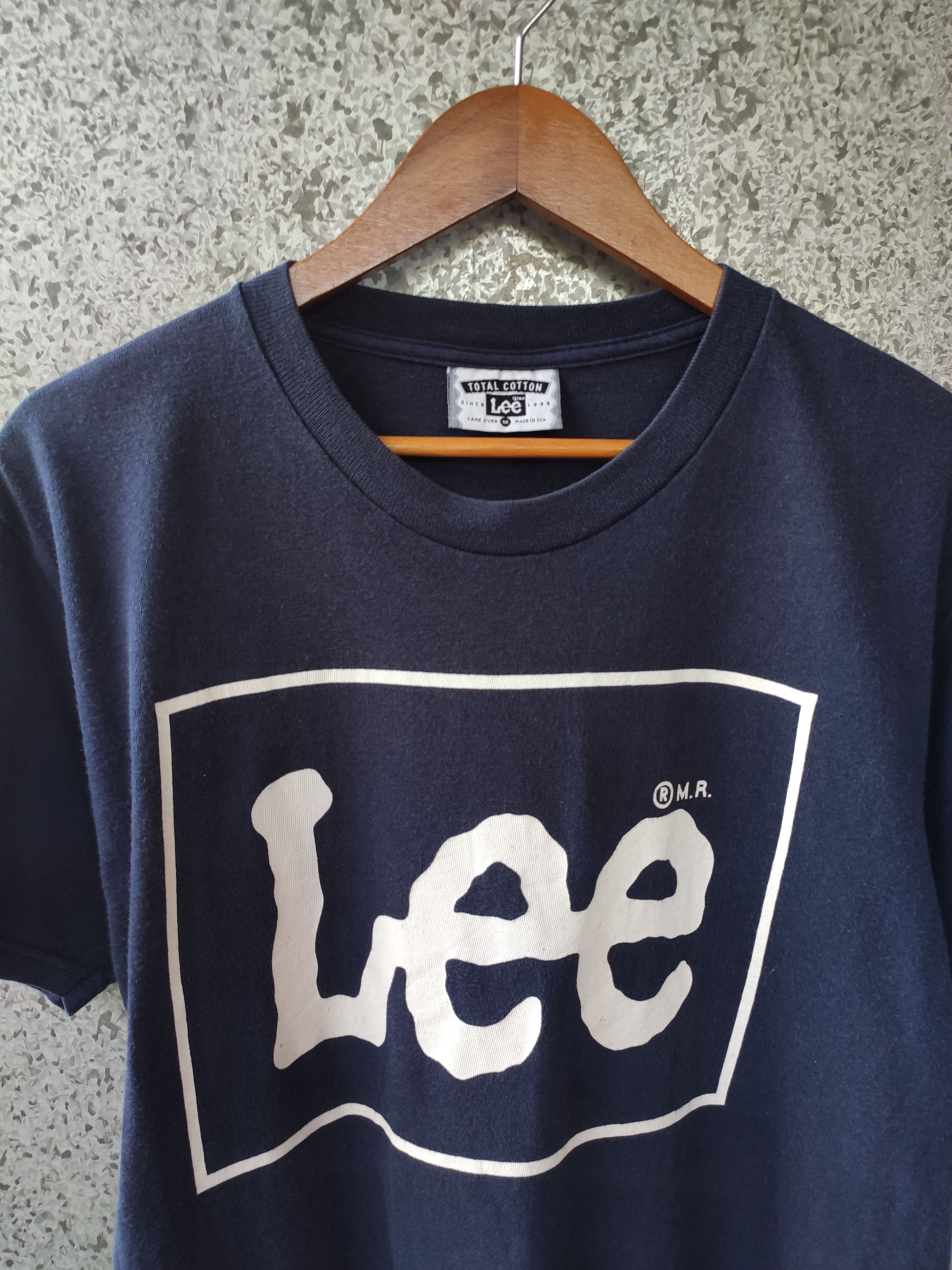 Lee 🔥 Vintage 90s Vintage Lee t shirt spell out Size US M / EU 48-50 / 2 - 2 Thumbnail