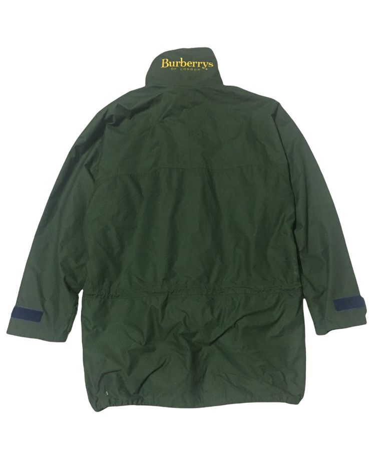 Burberry Burberry’s of London Jacket Very Rare Colour and design Size US M / EU 48-50 / 2 - 5 Thumbnail