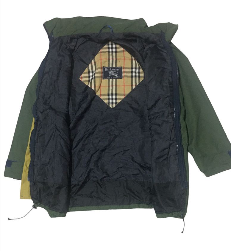 Burberry Burberry’s of London Jacket Very Rare Colour and design Size US M / EU 48-50 / 2 - 8 Thumbnail