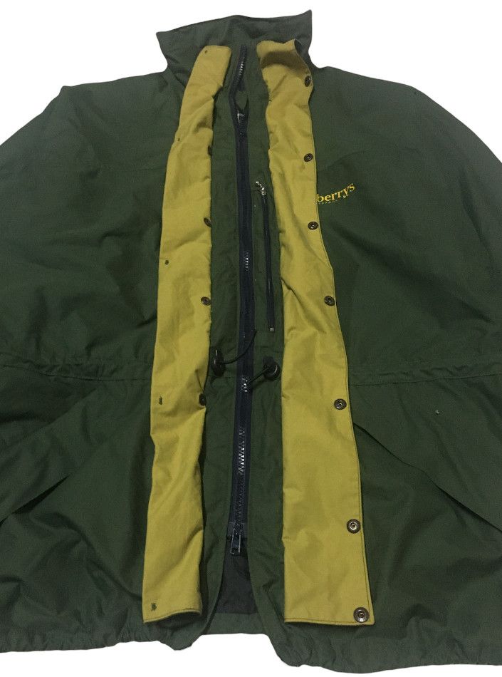 Burberry Burberry’s of London Jacket Very Rare Colour and design Size US M / EU 48-50 / 2 - 9 Thumbnail