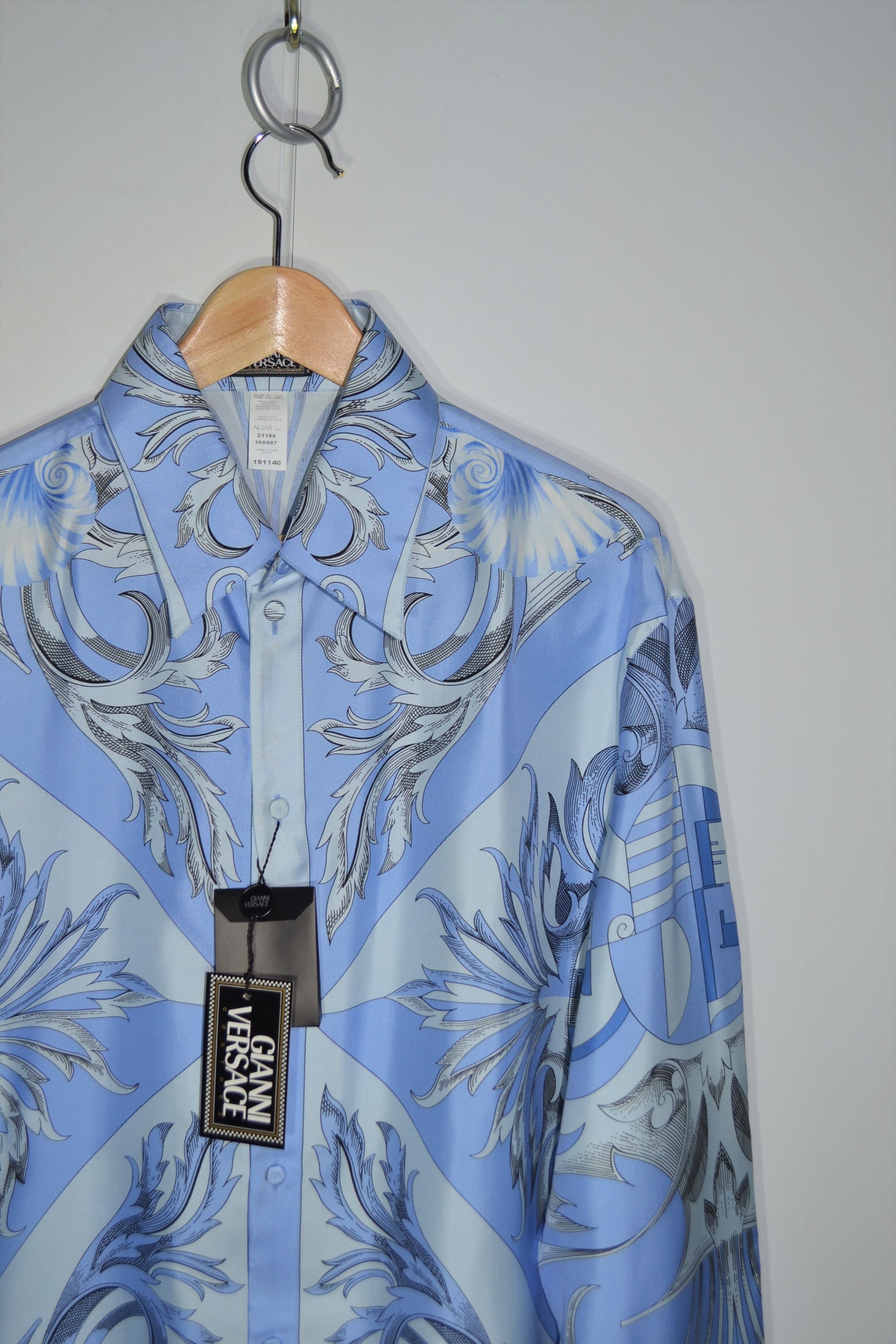 Versace NEW Gianni Versace 1990s Silk Shirt 54 Size Baroque Blue Size US L / EU 52-54 / 3 - 1 Thumbnail