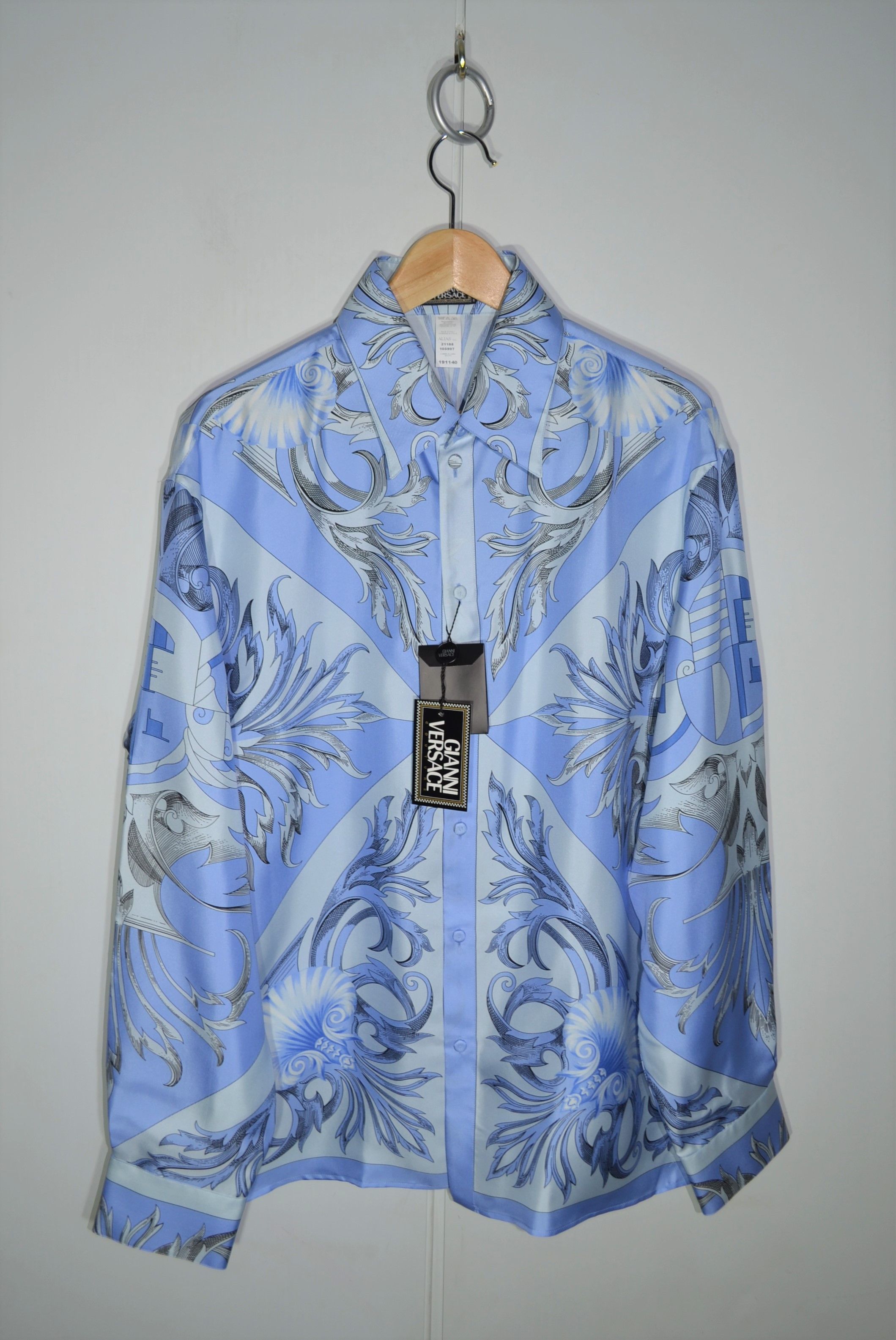 Versace NEW Gianni Versace 1990s Silk Shirt 54 Size Baroque Blue Size US L / EU 52-54 / 3 - 2 Thumbnail