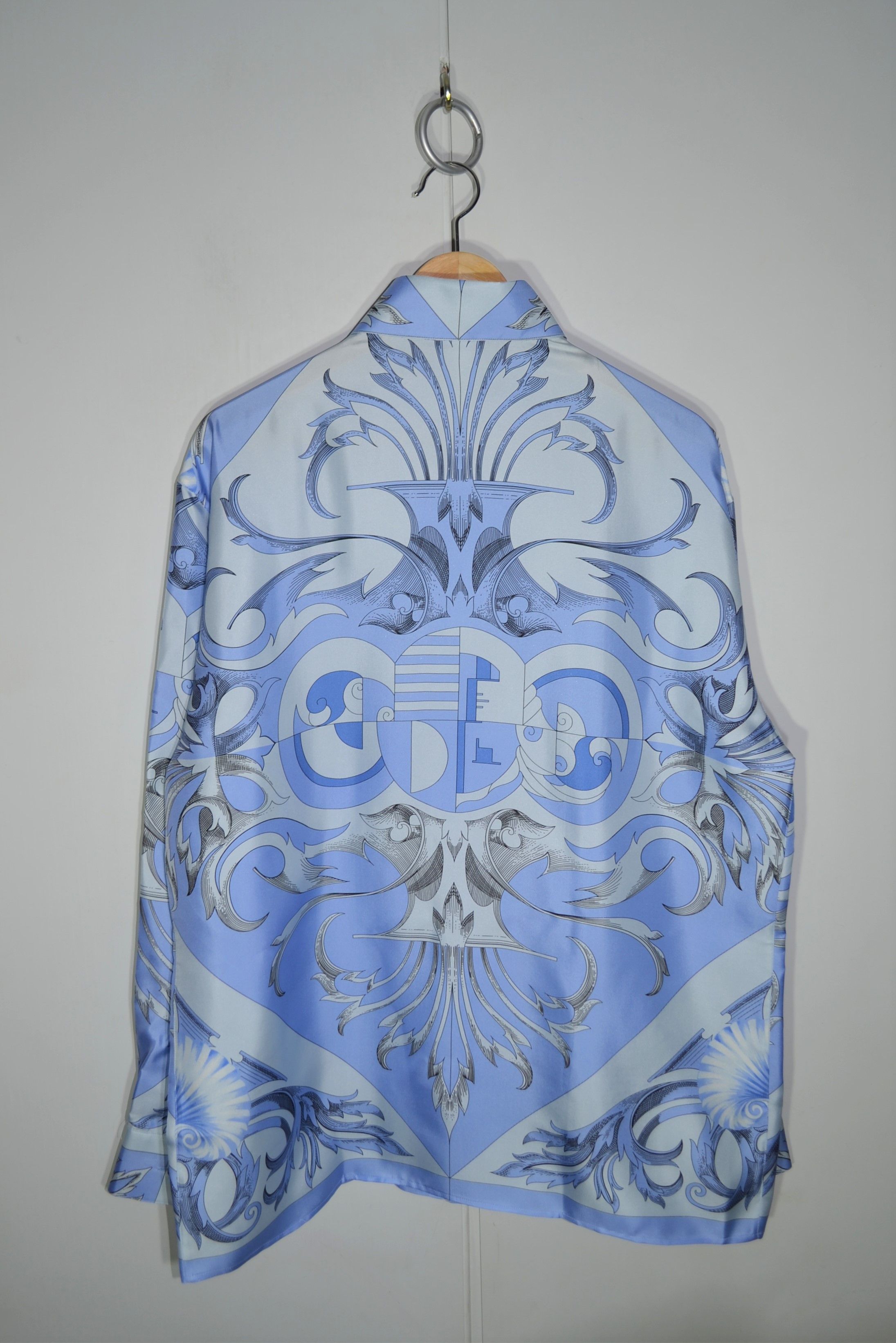 Versace NEW Gianni Versace 1990s Silk Shirt 54 Size Baroque Blue Size US L / EU 52-54 / 3 - 5 Thumbnail