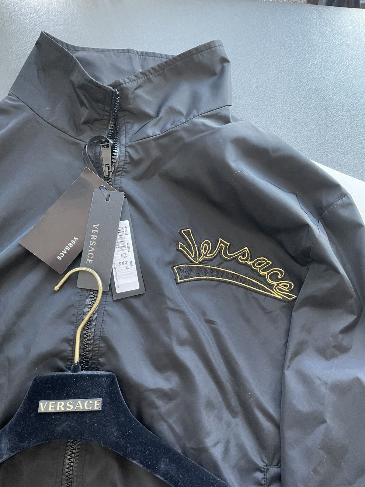 Versace Super Runway $2,400 Versace Track Jacket Brand New w tags Size US L / EU 52-54 / 3 - 22 Thumbnail