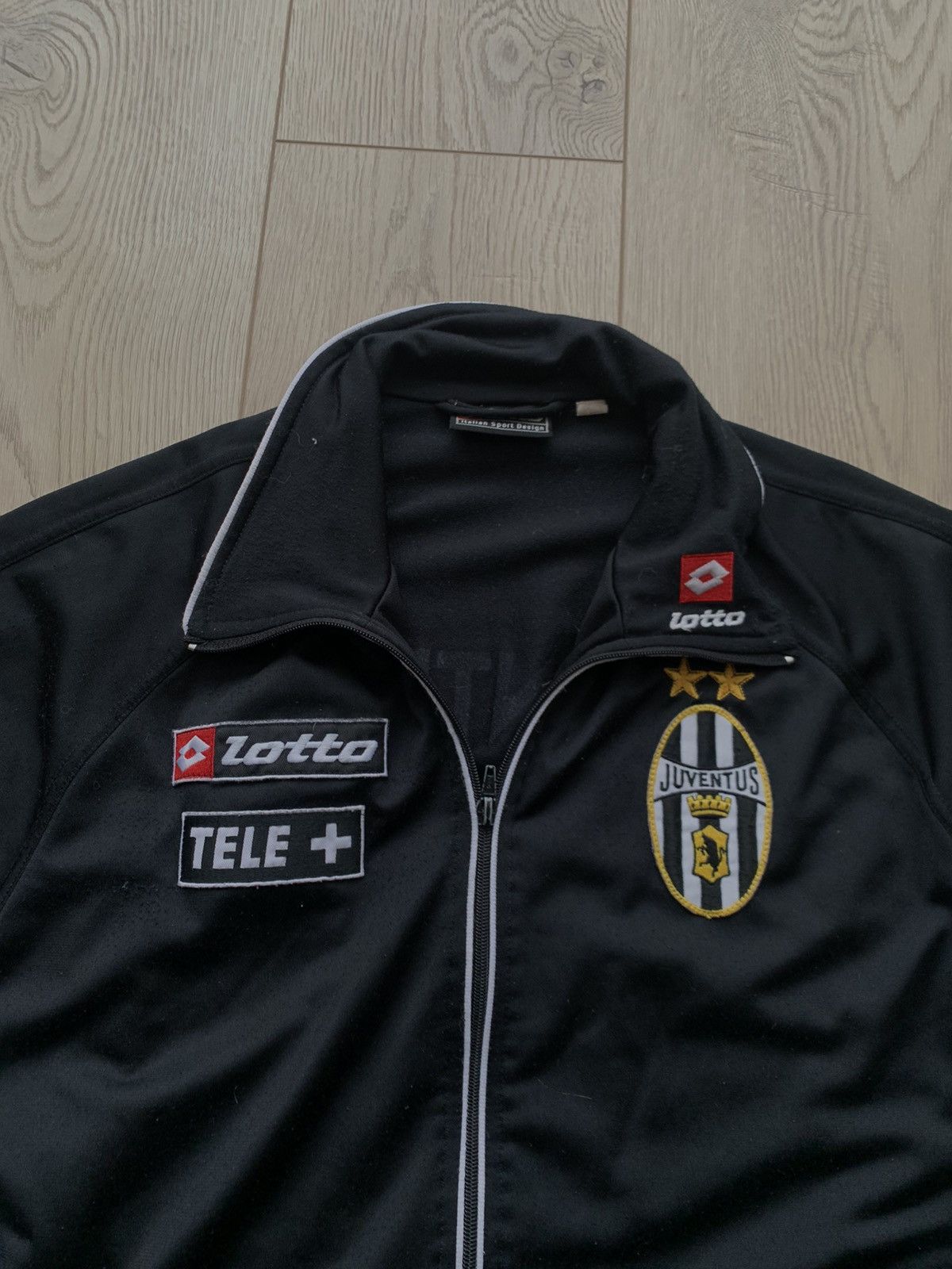 Lotto Sport × Vintage Lotto Juventus vintage soccer tracktop Size US M / EU 48-50 / 2 - 4 Thumbnail