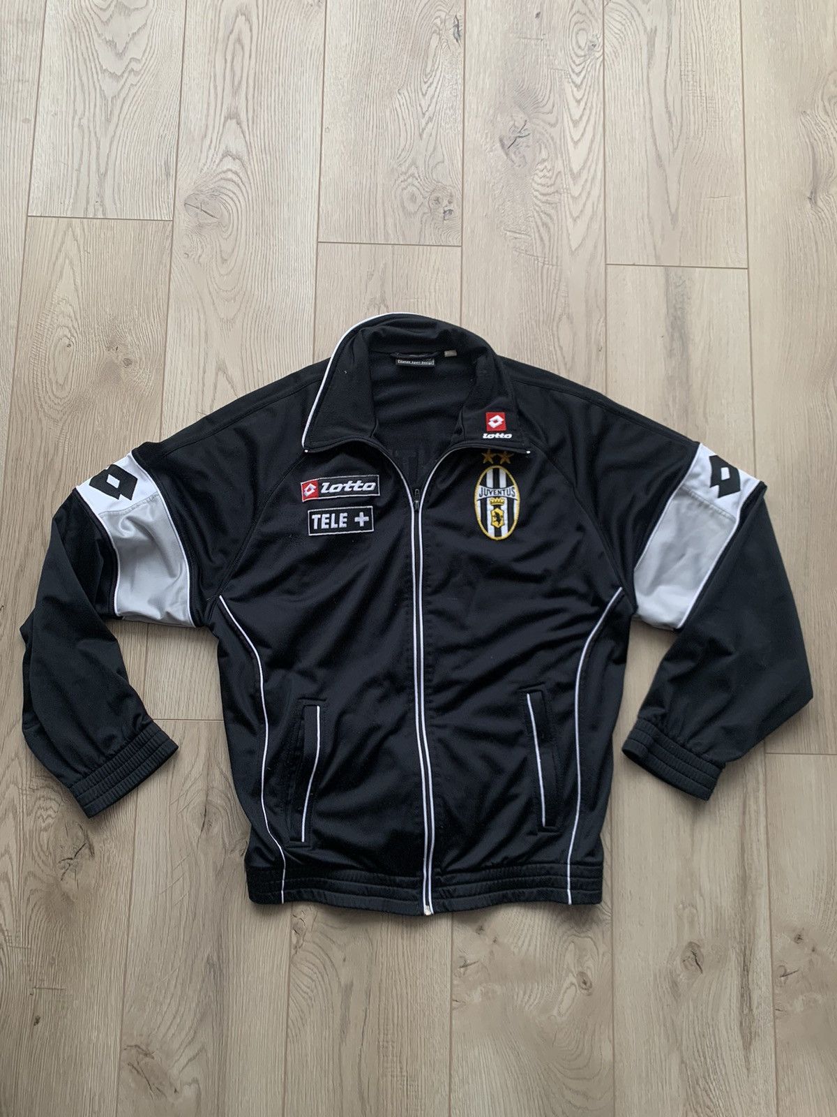 Lotto Sport × Vintage Lotto Juventus vintage soccer tracktop Size US M / EU 48-50 / 2 - 1 Thumbnail