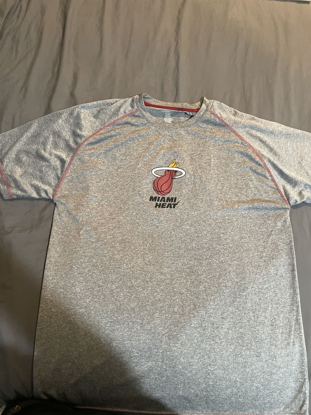 NBA Miami Heat D Wade T Shirt Size US L / EU 52-54 / 3 - 1 Thumbnail