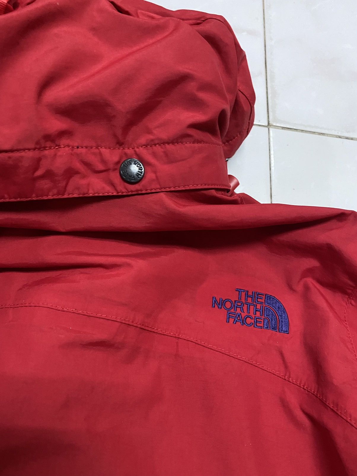 The North Face The North Face Hyvent Windbreaker Jacket with Red Color 🔥 Size US M / EU 48-50 / 2 - 13 Thumbnail
