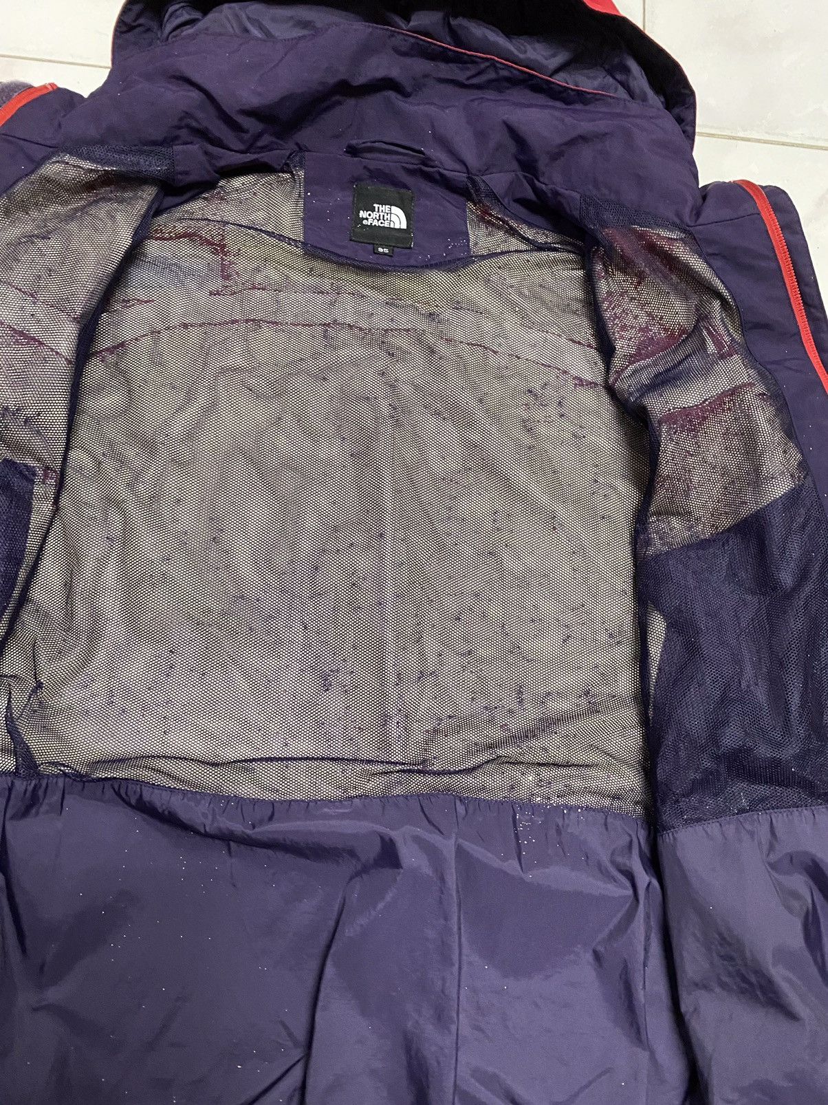 The North Face The North Face Hyvent Windbreaker Jacket with Red Color 🔥 Size US M / EU 48-50 / 2 - 11 Thumbnail