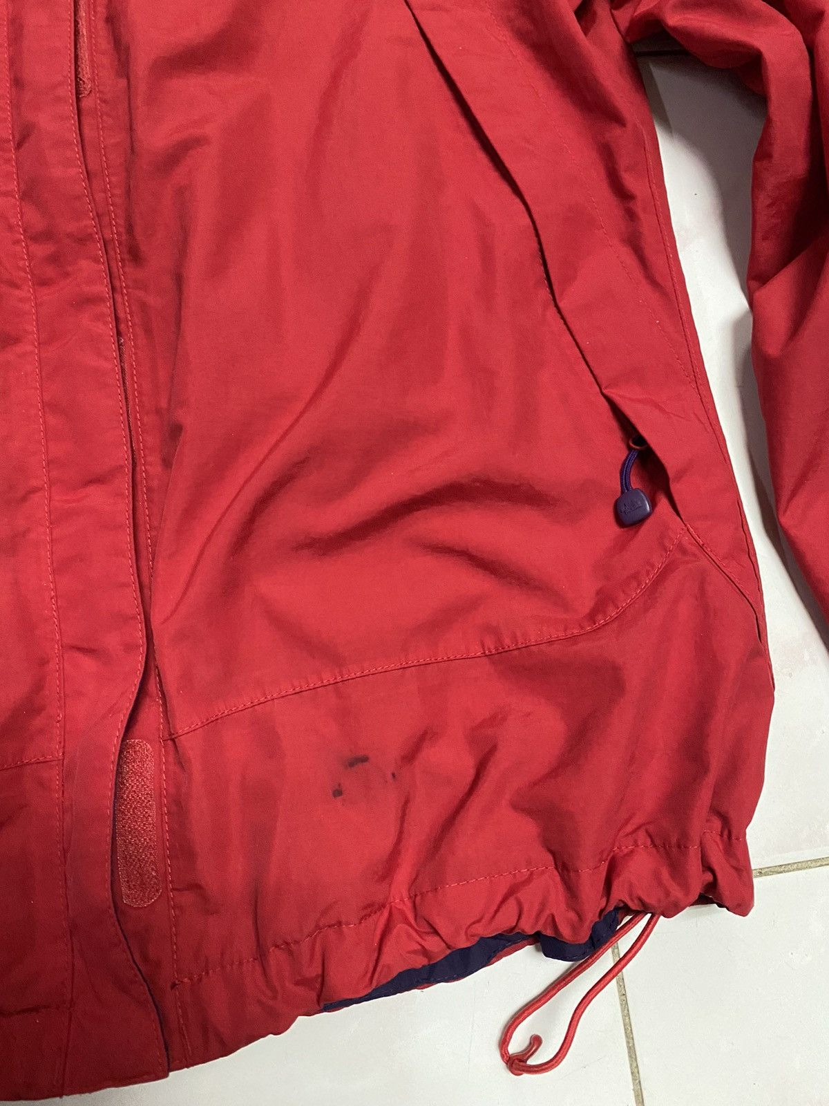 The North Face The North Face Hyvent Windbreaker Jacket with Red Color 🔥 Size US M / EU 48-50 / 2 - 8 Thumbnail