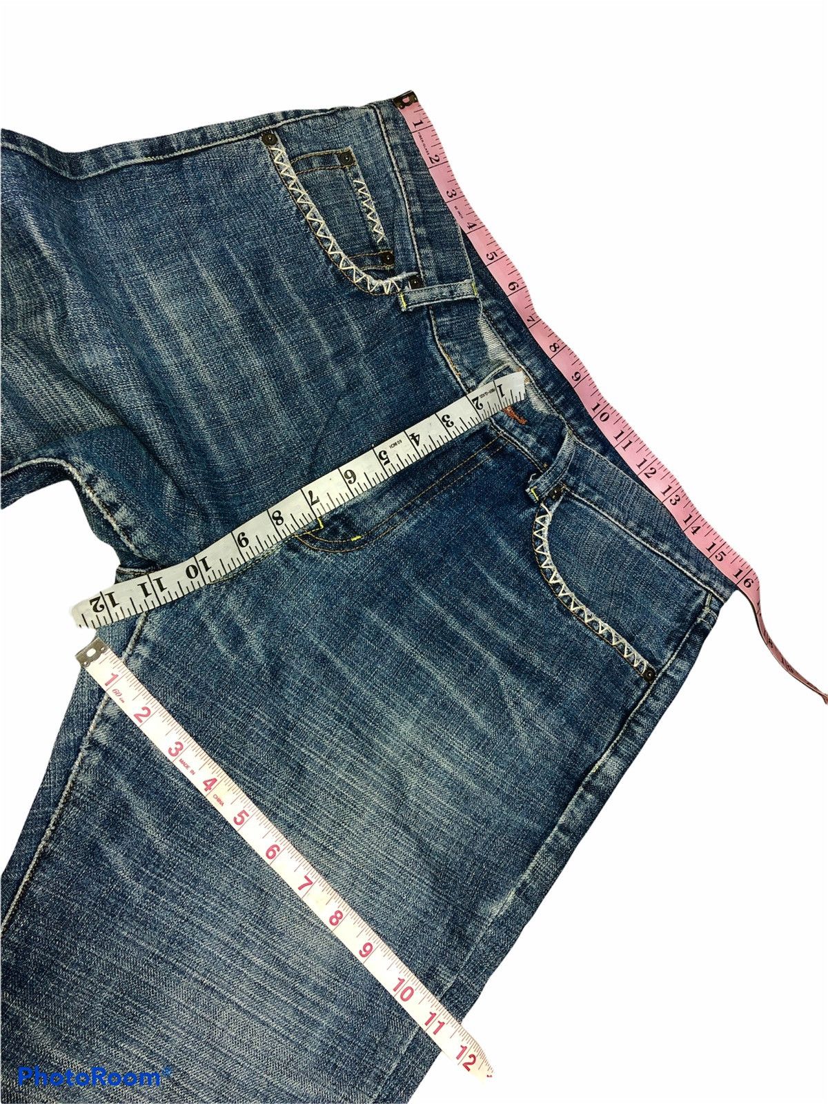 Uniqlo FLARED⚡️⚡️UNIQLO DISTRESSED DENIM Size US 32 / EU 48 - 6 Thumbnail
