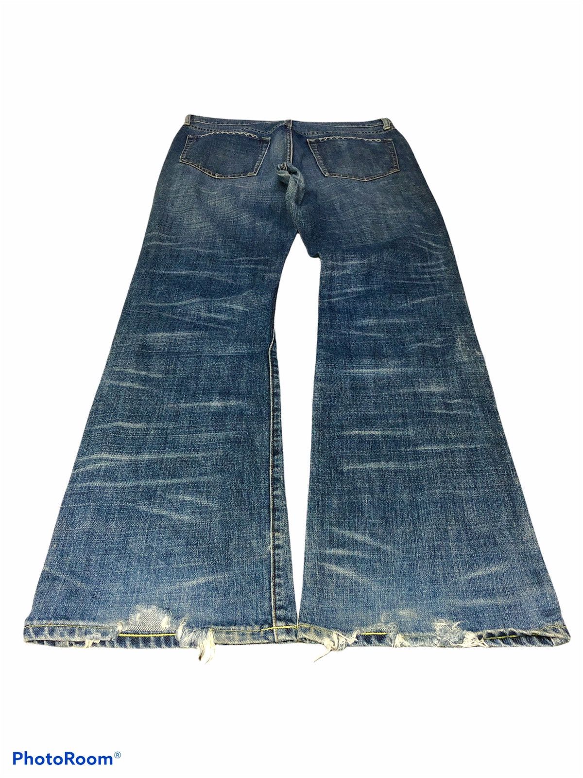 Uniqlo FLARED⚡️⚡️UNIQLO DISTRESSED DENIM Size US 32 / EU 48 - 4 Thumbnail