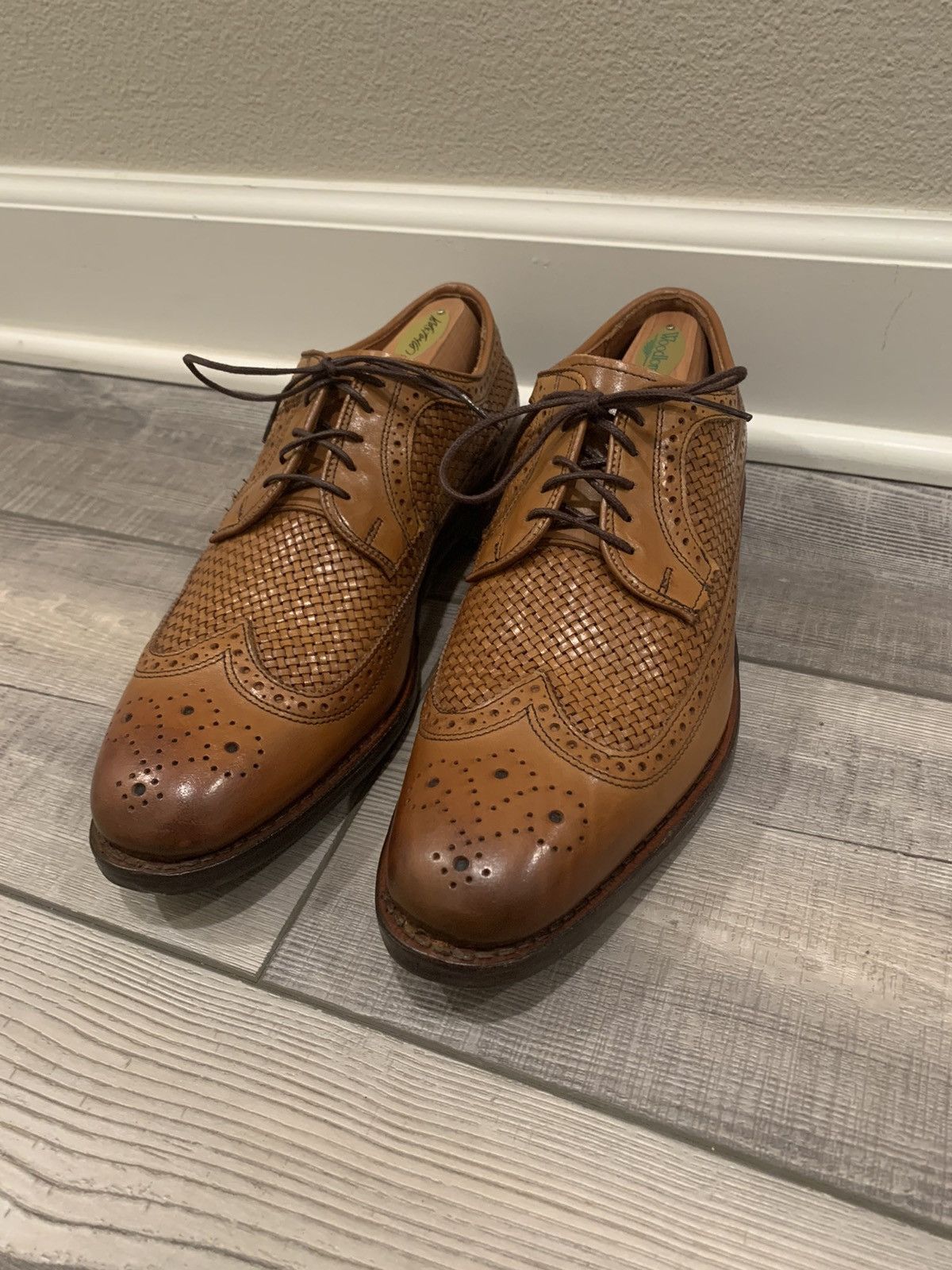 Leiden weave sale wingtip blucher