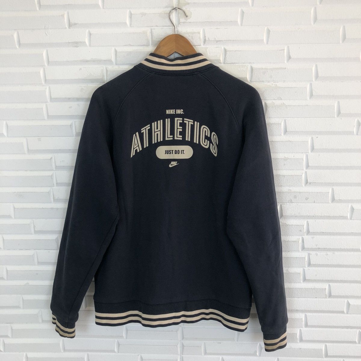 Nike × Vintage NIKE ATHLETICS SNAPBUTTON VARSITY JACKET Size US M / EU 48-50 / 2 - 6 Thumbnail