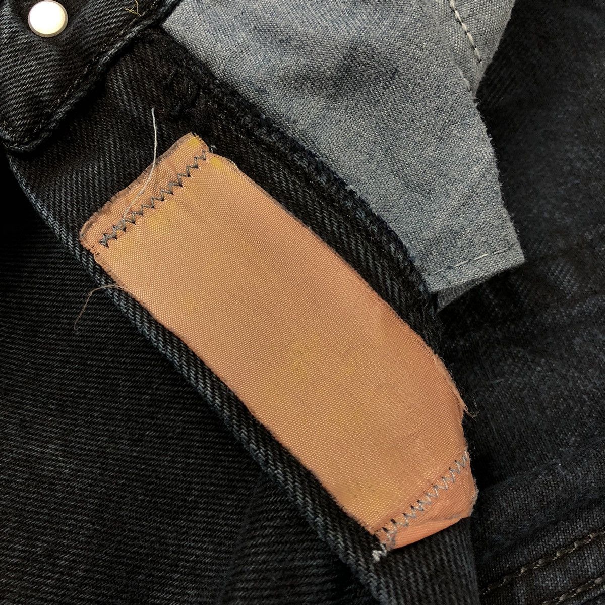 Vintage Vintage 90s Wrangler Made in UK Navy Washed Faded Size US 33 - 11 Thumbnail