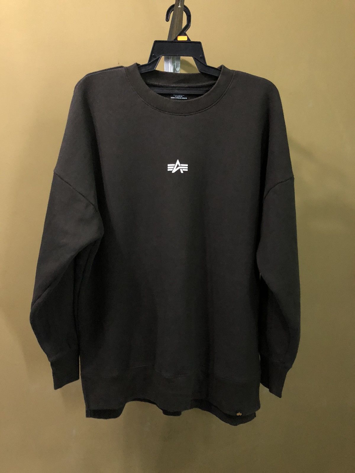 Alpha Industries × Vintage Vintage Alpha Industries Big Logo Spell Out Sweatshirt Size US L / EU 52-54 / 3 - 5 Thumbnail