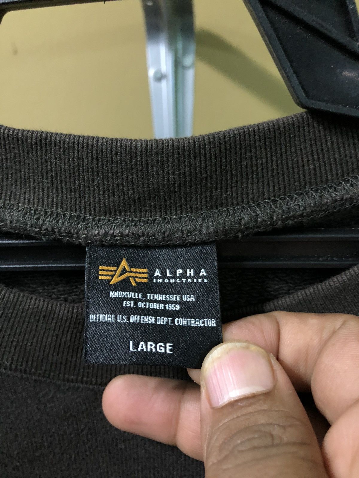 Alpha Industries × Vintage Vintage Alpha Industries Big Logo Spell Out Sweatshirt Size US L / EU 52-54 / 3 - 7 Thumbnail