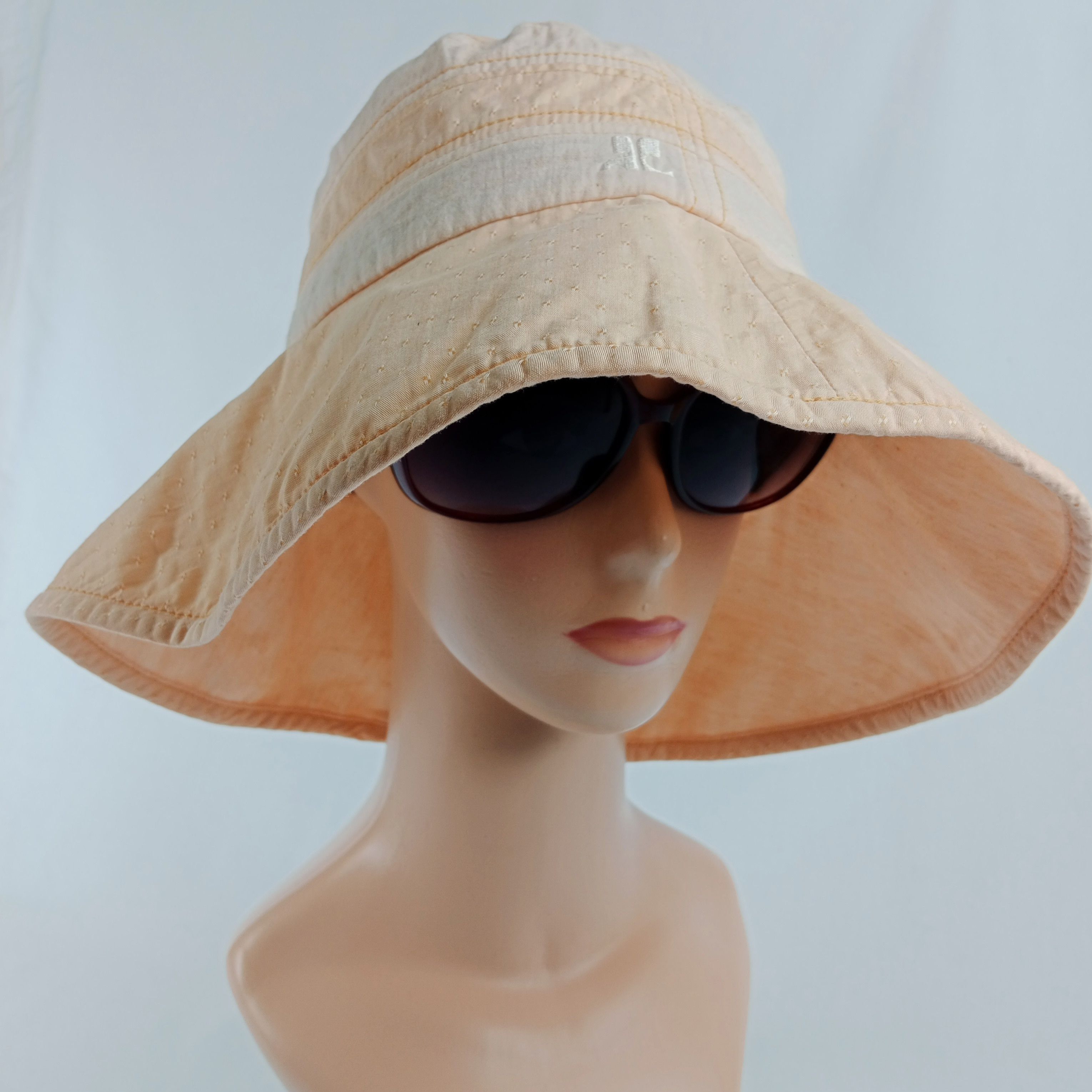 girls hat courreges bucket hat