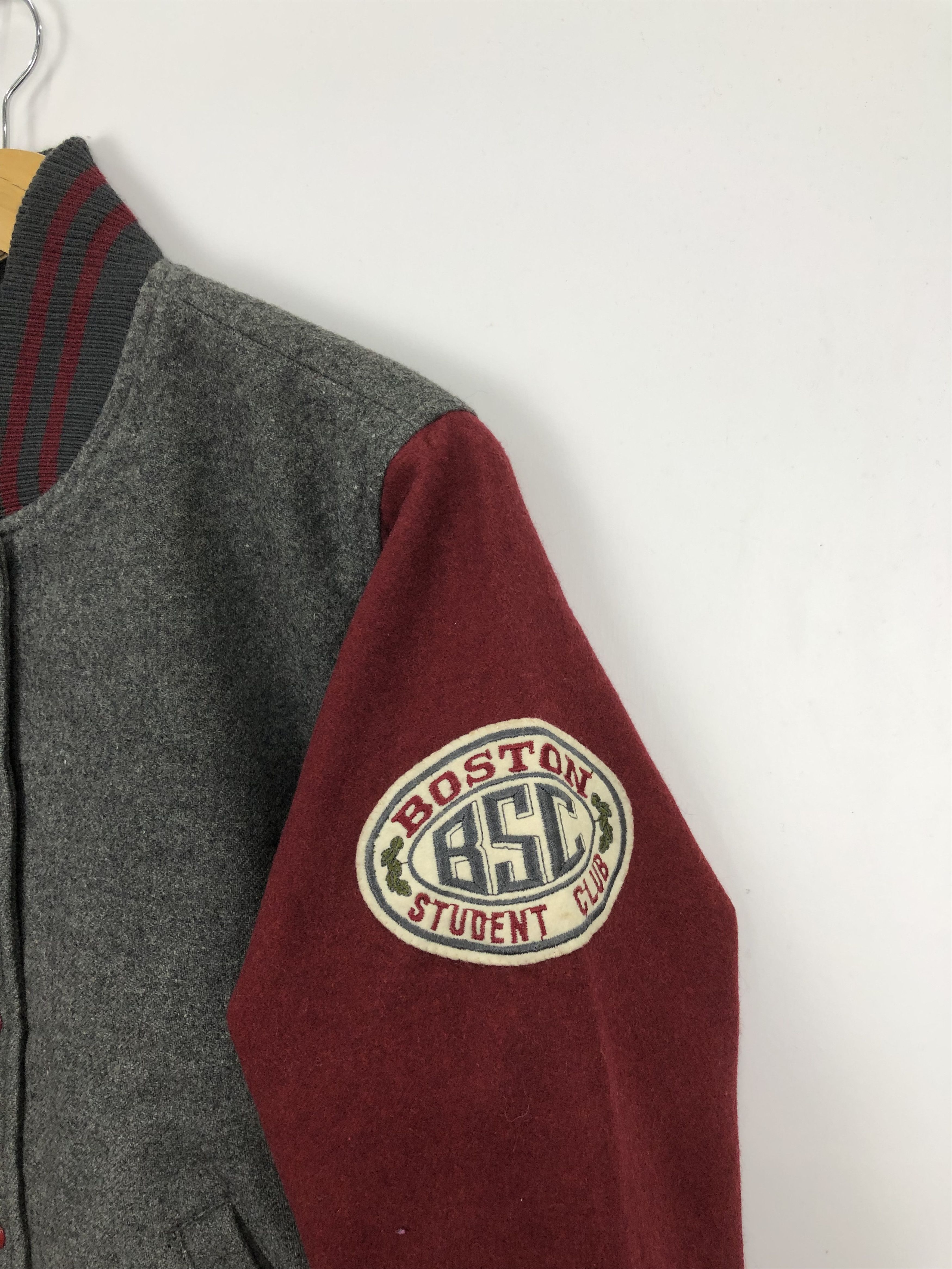 Vintage Vintage 90s Boston Student Club Varsity Jacket Wool V0359 Size US M / EU 48-50 / 2 - 6 Thumbnail