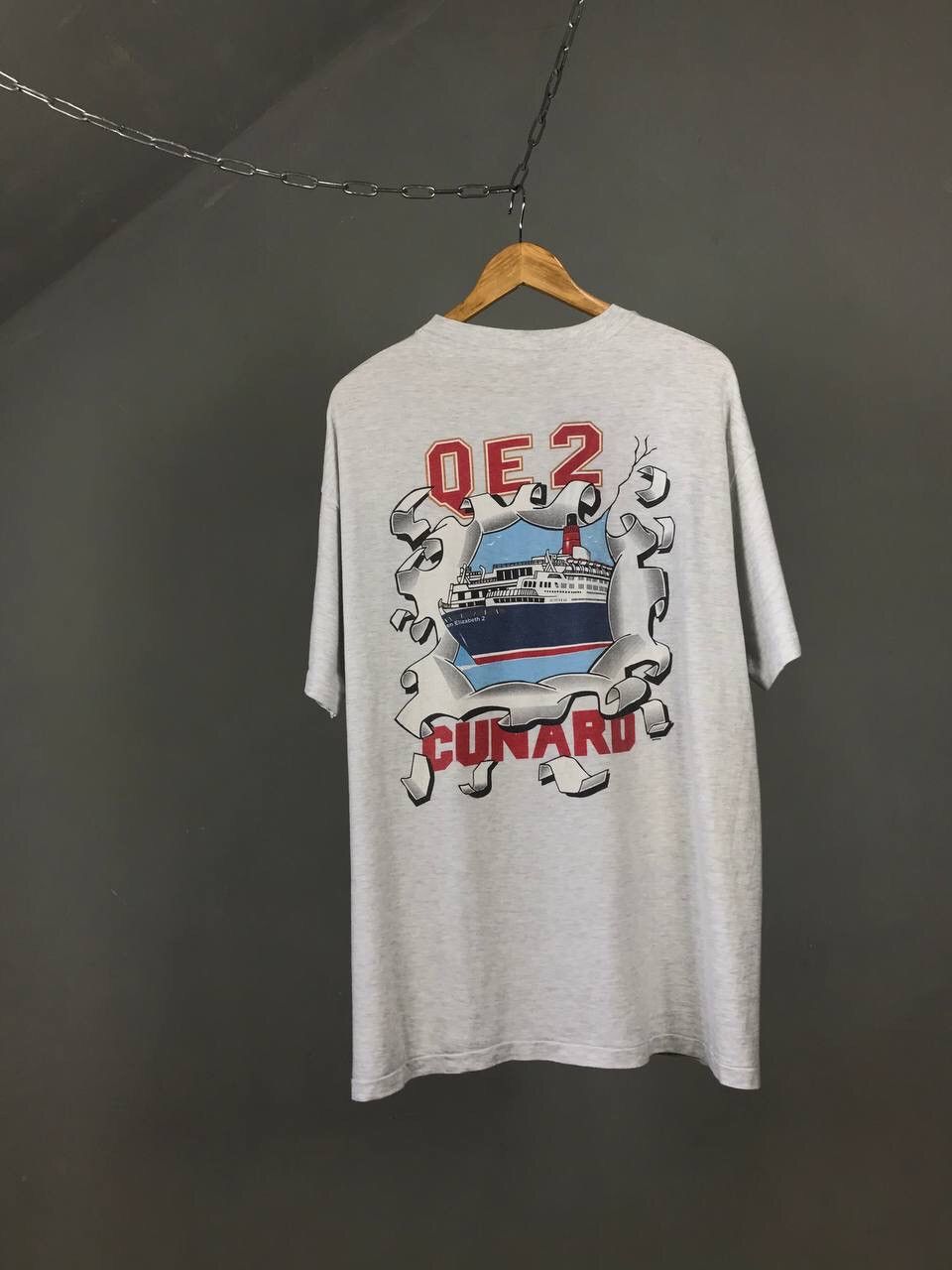 Vintage Queen Elizabeth 2 1992 vintage movie made in USA tee Size US XL / EU 56 / 4 - 5 Thumbnail