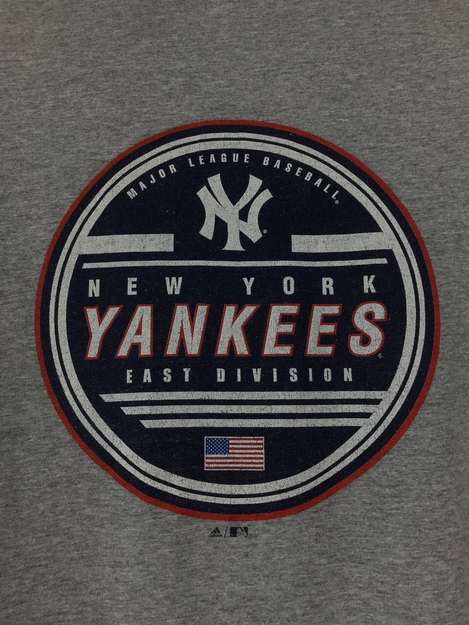 Adidas × New York Yankees × Vintage New York Yankees vintage adidas sportswear tee Size US M / EU 48-50 / 2 - 9 Thumbnail