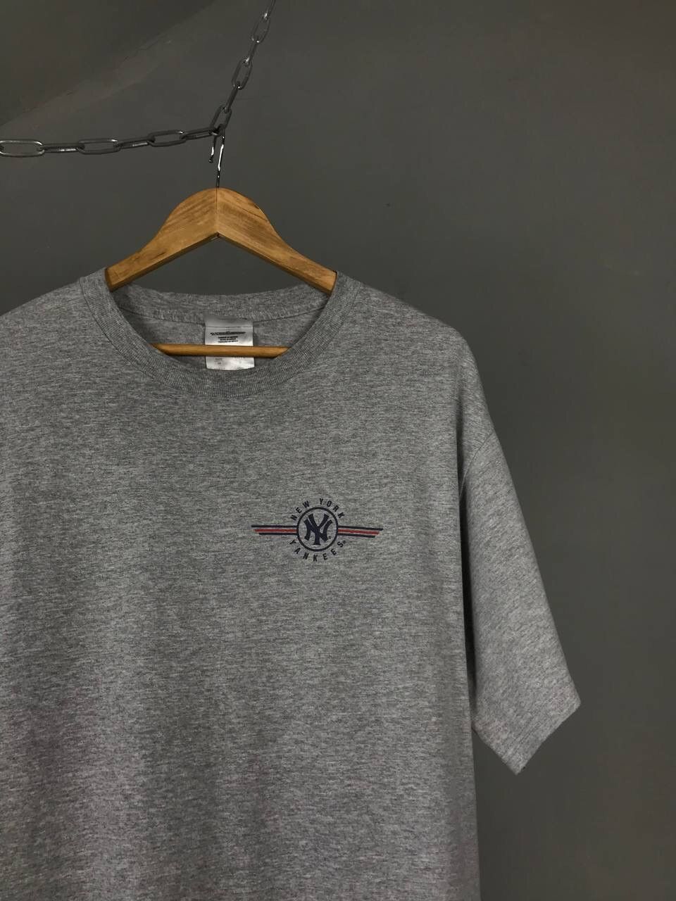 Adidas × New York Yankees × Vintage New York Yankees vintage adidas sportswear tee Size US M / EU 48-50 / 2 - 2 Thumbnail