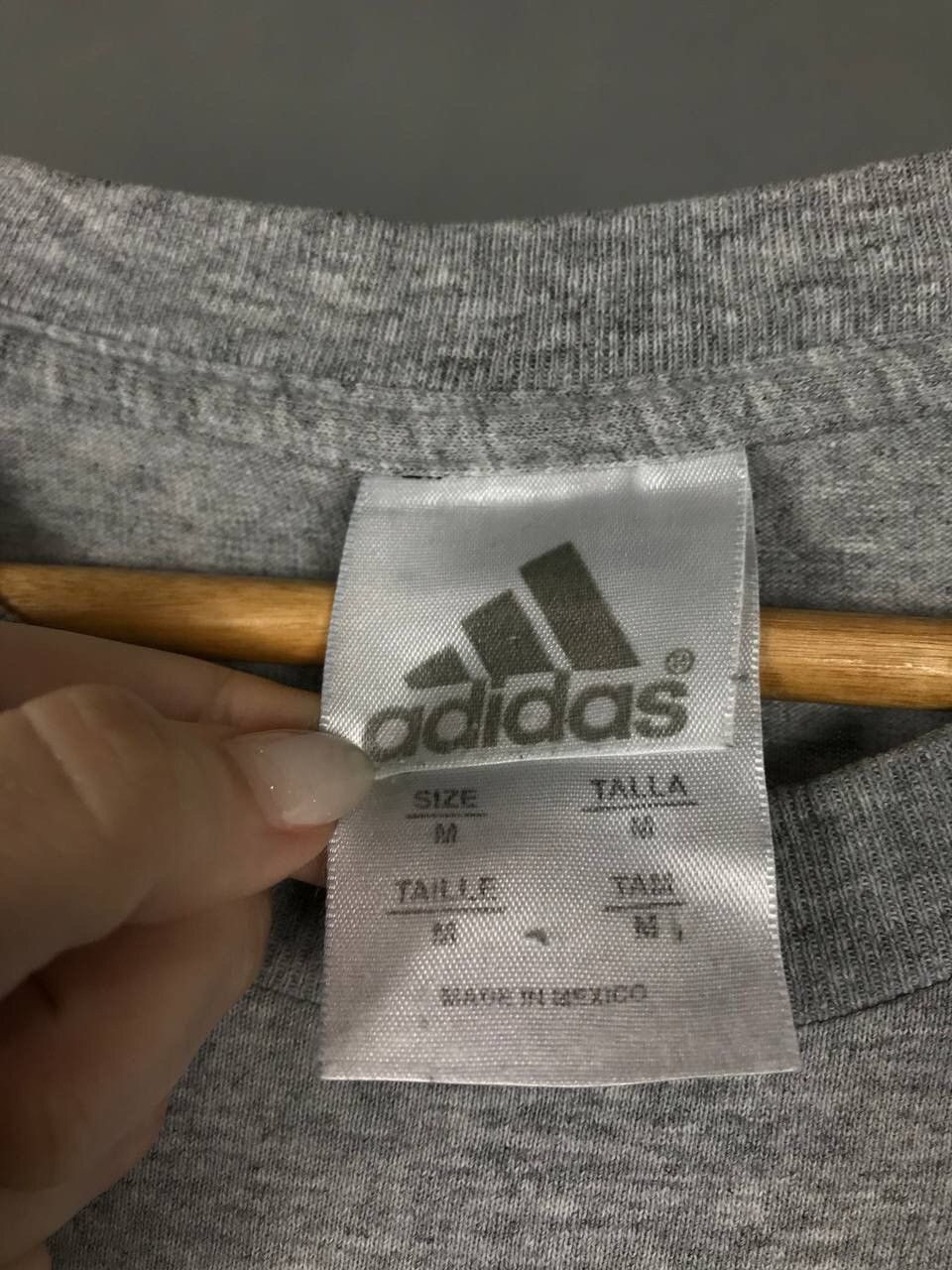 Adidas × New York Yankees × Vintage New York Yankees vintage adidas sportswear tee Size US M / EU 48-50 / 2 - 5 Thumbnail