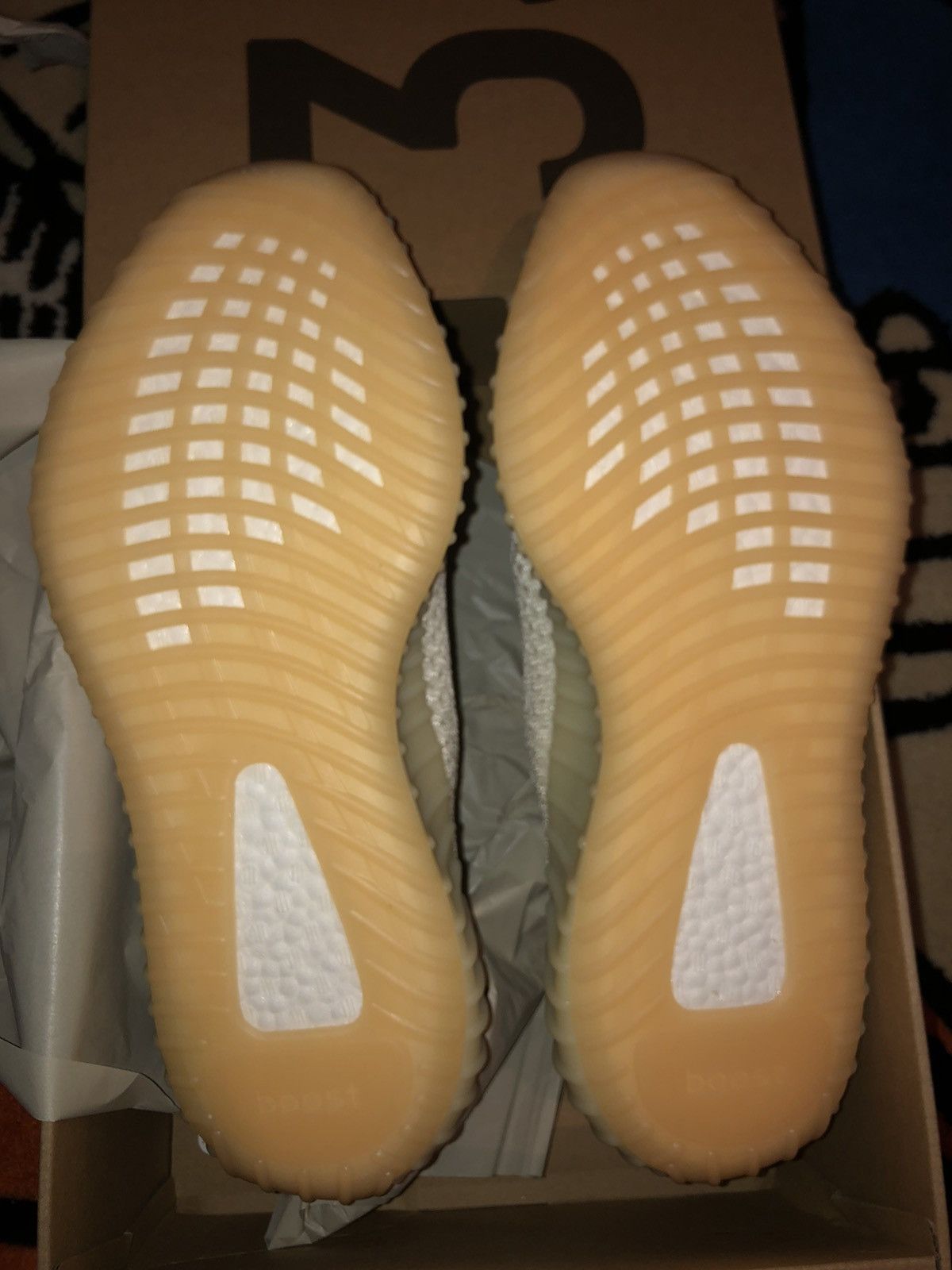 Adidas Yeezy Boost 350 V2 Light Size US 12 / EU 45 - 6 Thumbnail