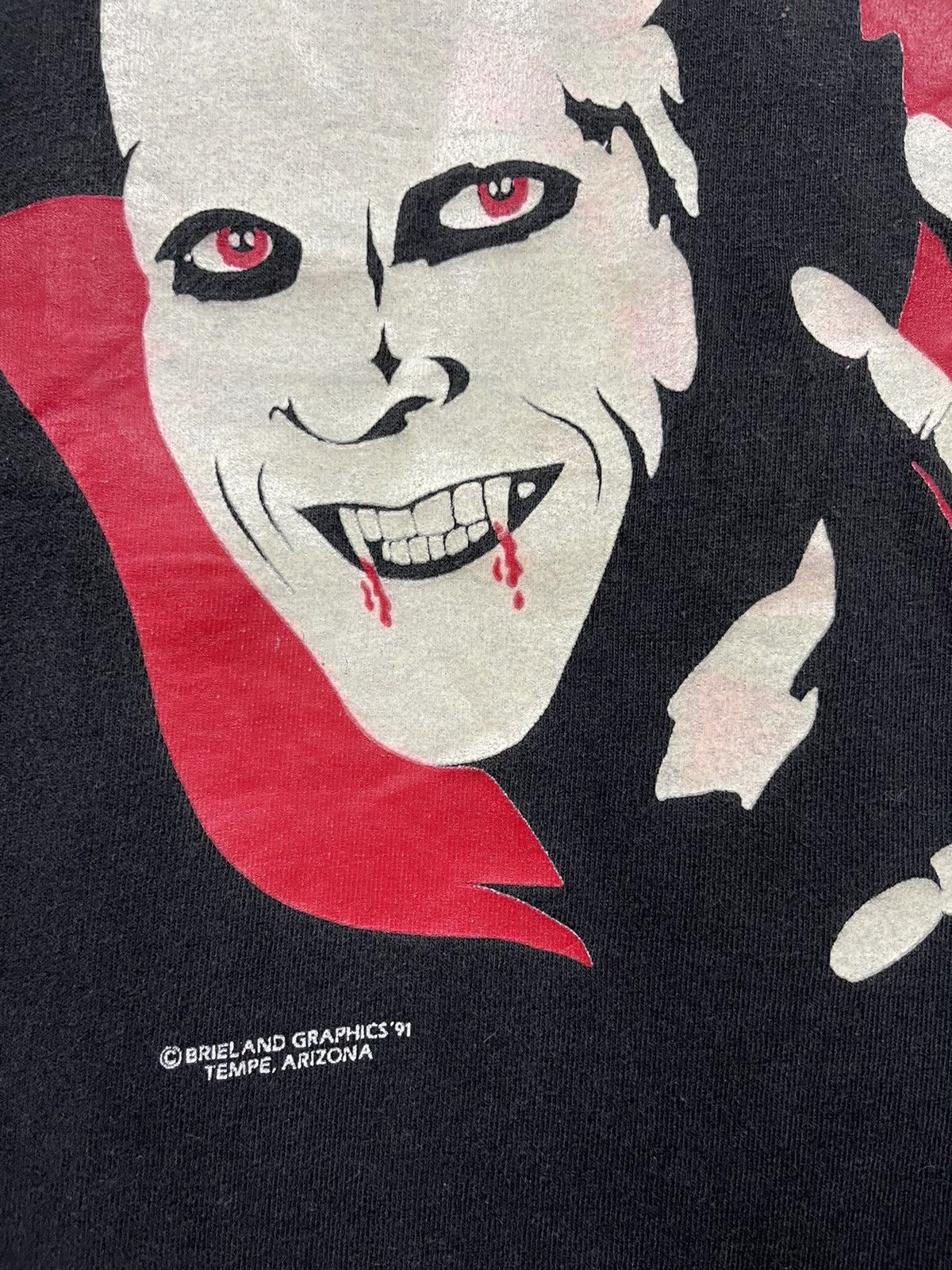 Vintage Vintage 90s Movie Dracula Bram Stokers Faded Shirt Size US XL / EU 56 / 4 - 3 Thumbnail