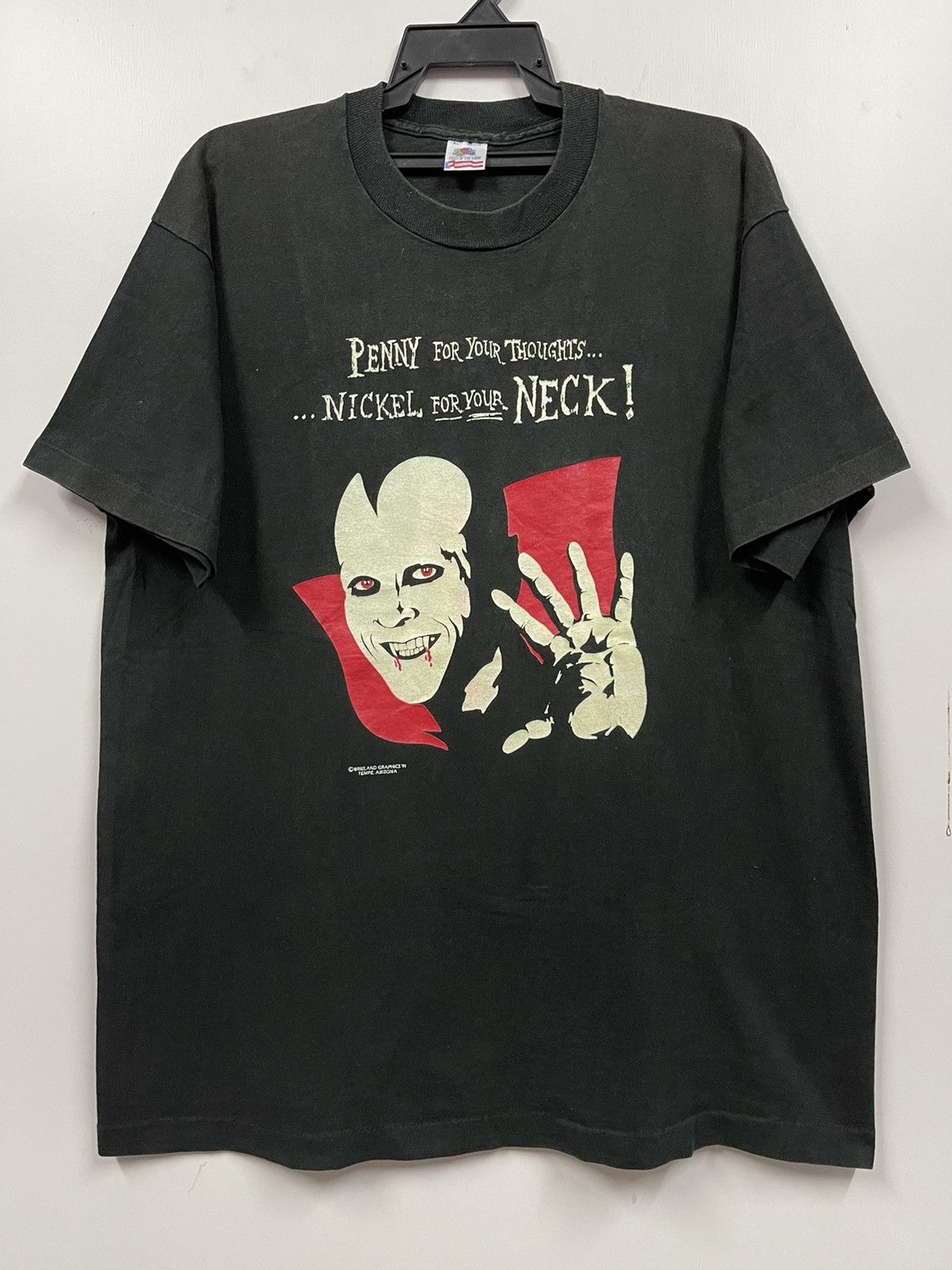 Vintage Vintage 90s Movie Dracula Bram Stokers Faded Shirt Size US XL / EU 56 / 4 - 1 Thumbnail