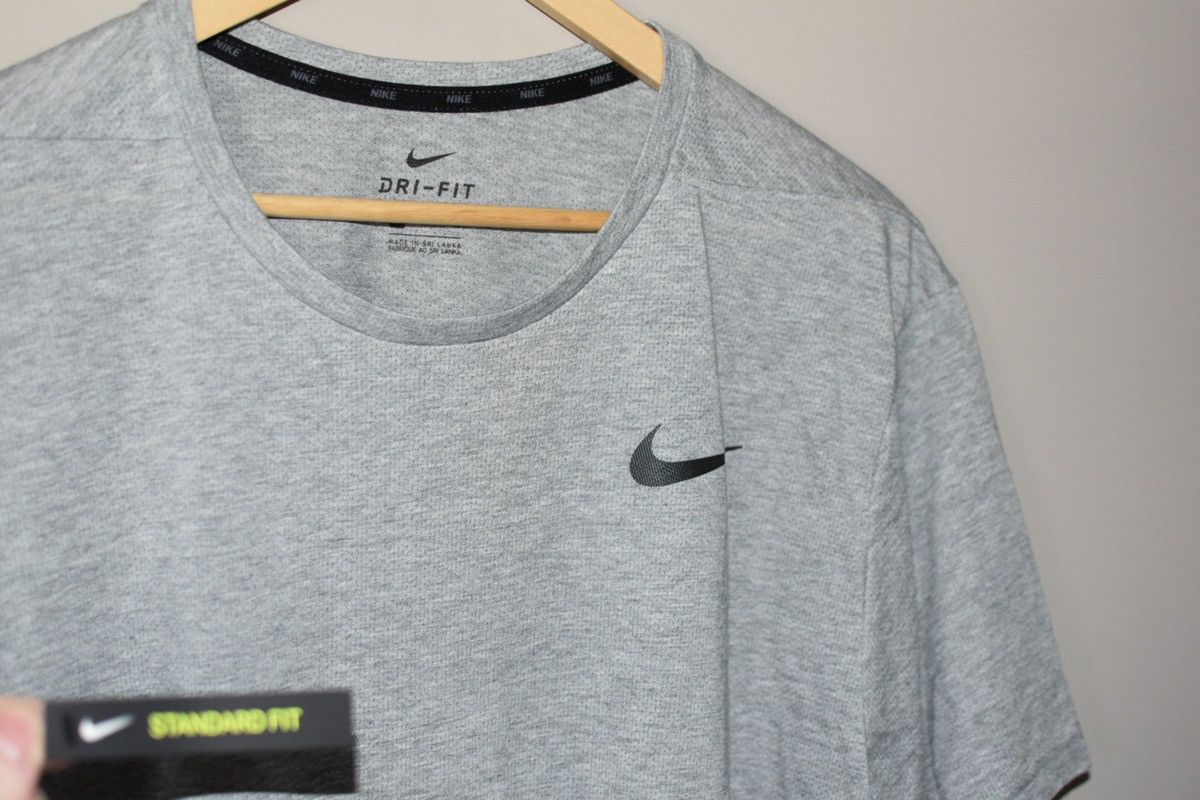 Nike Brand New With Tags Nike Dri-Fit Size US XL / EU 56 / 4 - 2 Thumbnail