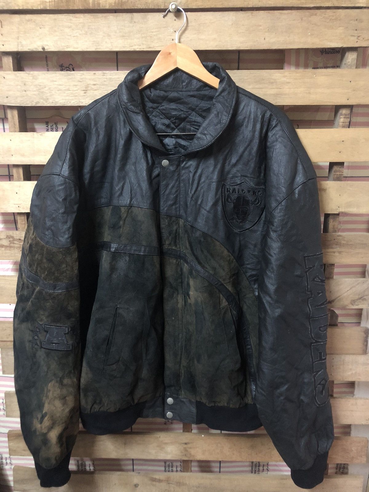 Jeff Hamilton × NFL Vintage Jeff Hamilton X Raiders Sun Faded Leather Jacket Size US XL / EU 56 / 4 - 2 Thumbnail
